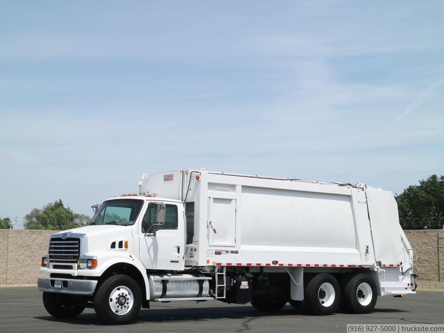 2008 Sterling L7500 Heil DuraPack 5000 Rear Loader for Sale
