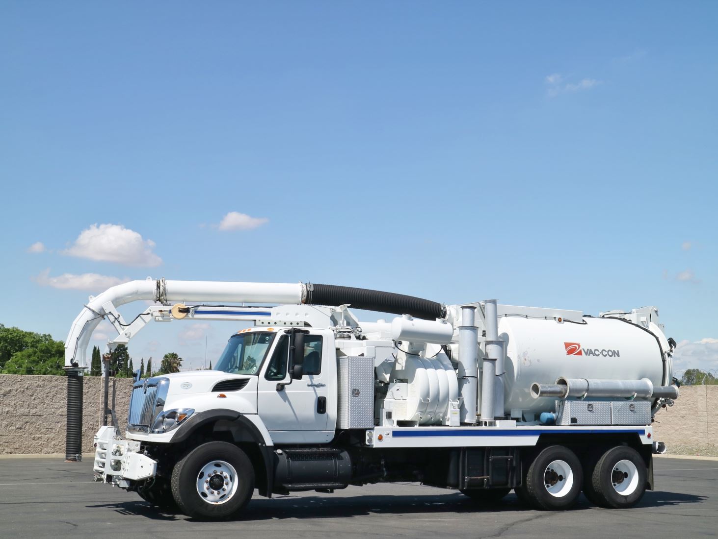 2009 International VacCon 12 Yard Hydro Excavation Truck for Sale