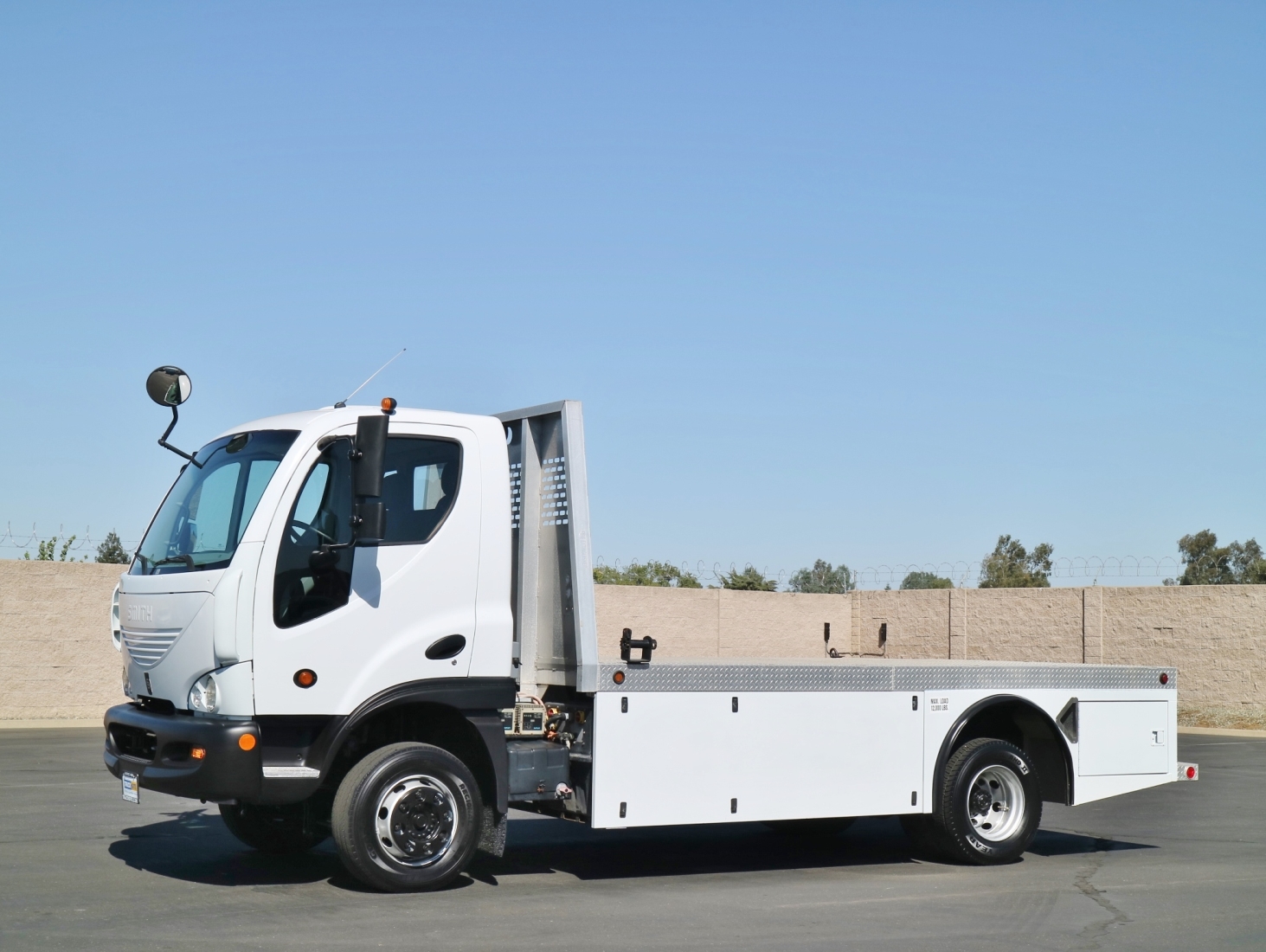 2010 Smith Newton D120L 14'6 Electric Flatbed Truck for Sale