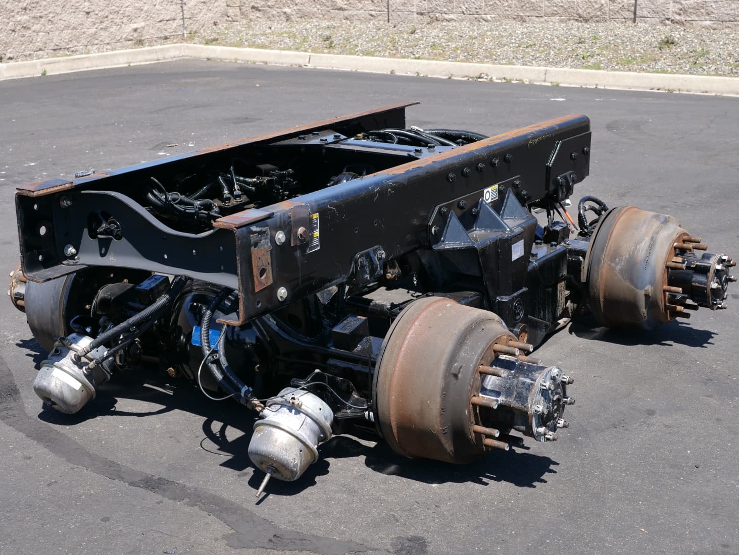 Meritor / Rockwell RT 40/145P Tandem Rear Axle & Ridewell Suspension