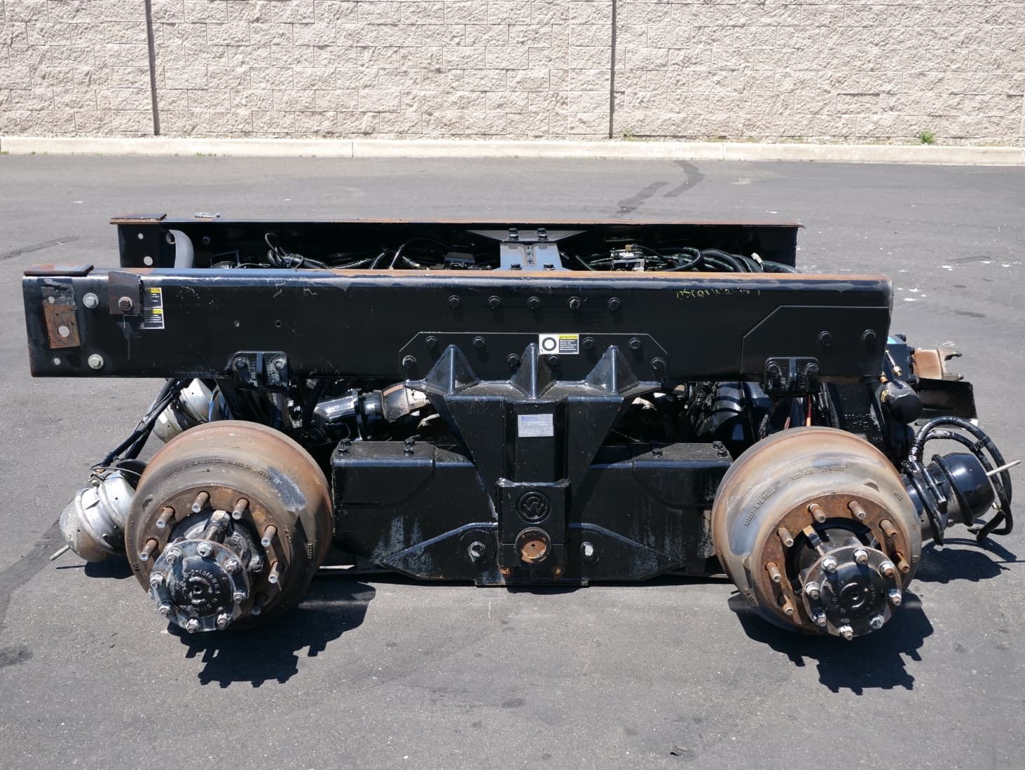 Meritor / Rockwell RT 40/145P Tandem Rear Axle & Ridewell Suspension
