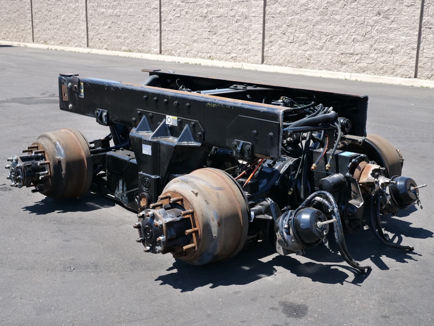 Meritor / Rockwell RT 40/145P Tandem Rear Axle & Ridewell Suspension