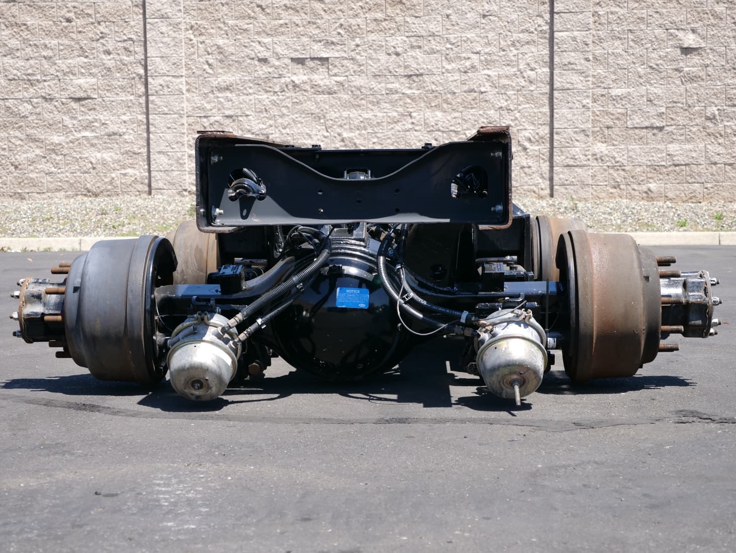 Meritor / Rockwell RT 40/145P Tandem Rear Axle & Ridewell Suspension