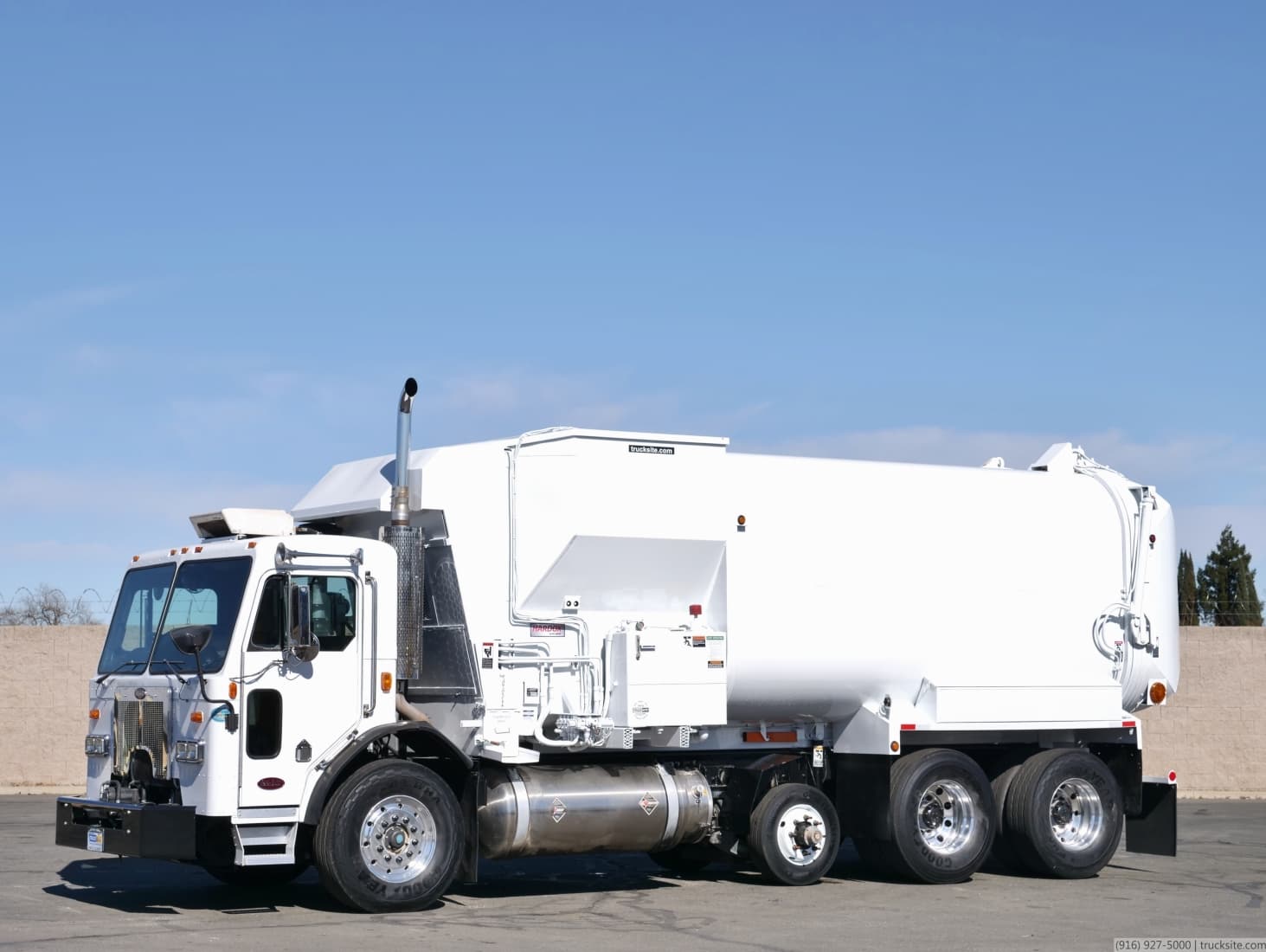 2009 Peterbilt Amrep LNG 36 Yard Auto Side Loader