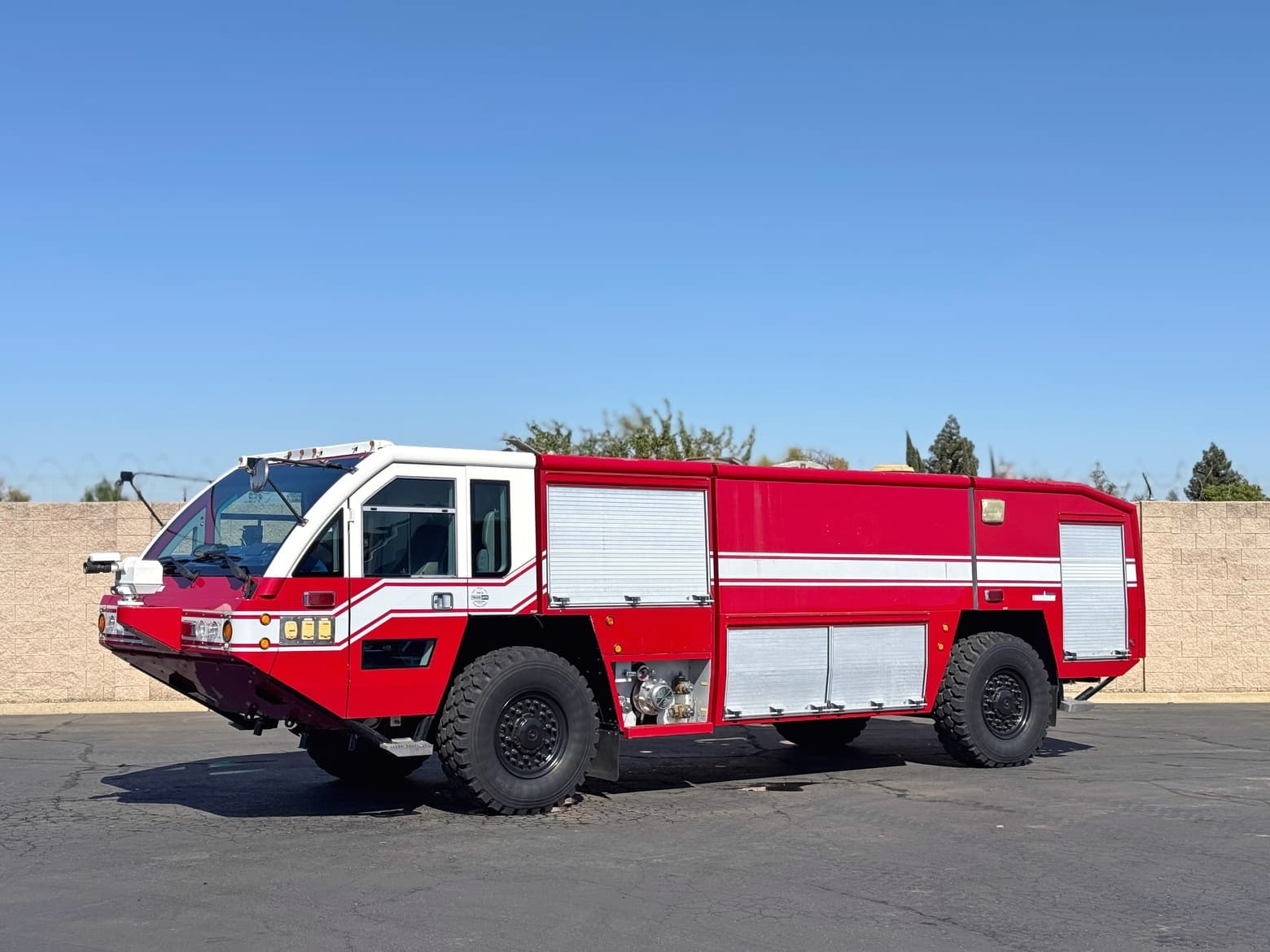 2000 Rosenbauer Panther 4x4 ARFF Aircraft Rescue Truck