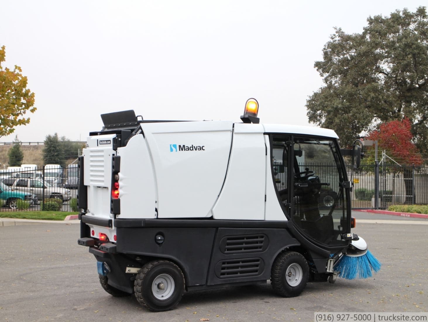 2009 Madvac CN100B Compact Litter Sweeper