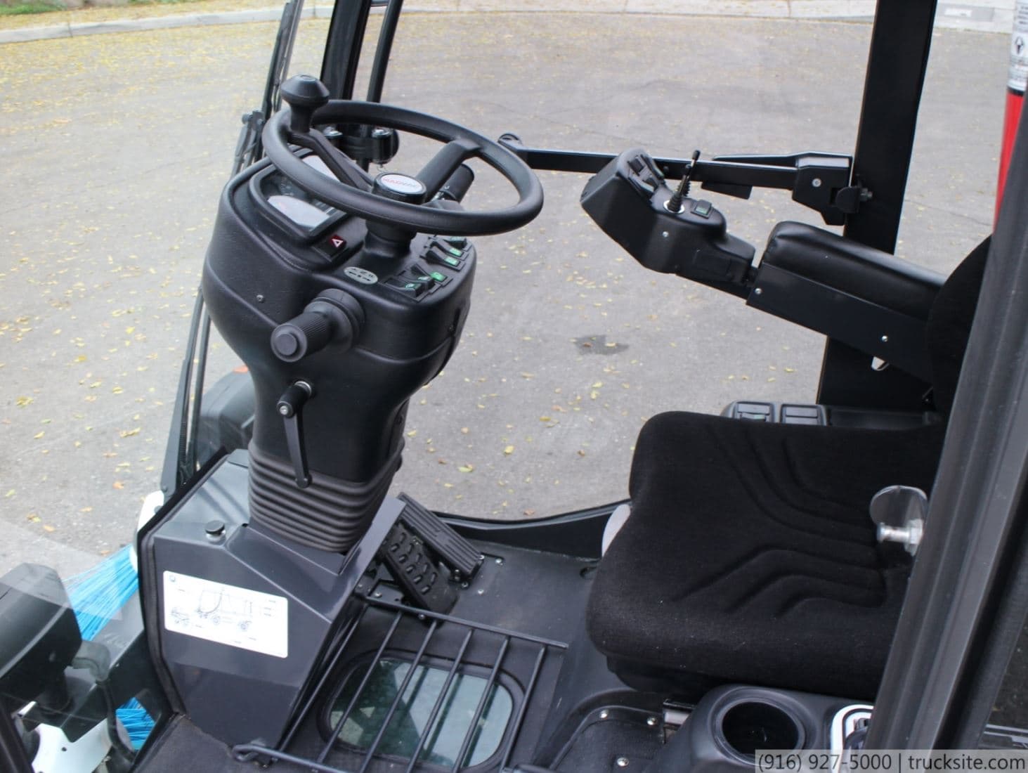 2009 Madvac CN100B Compact Litter Sweeper