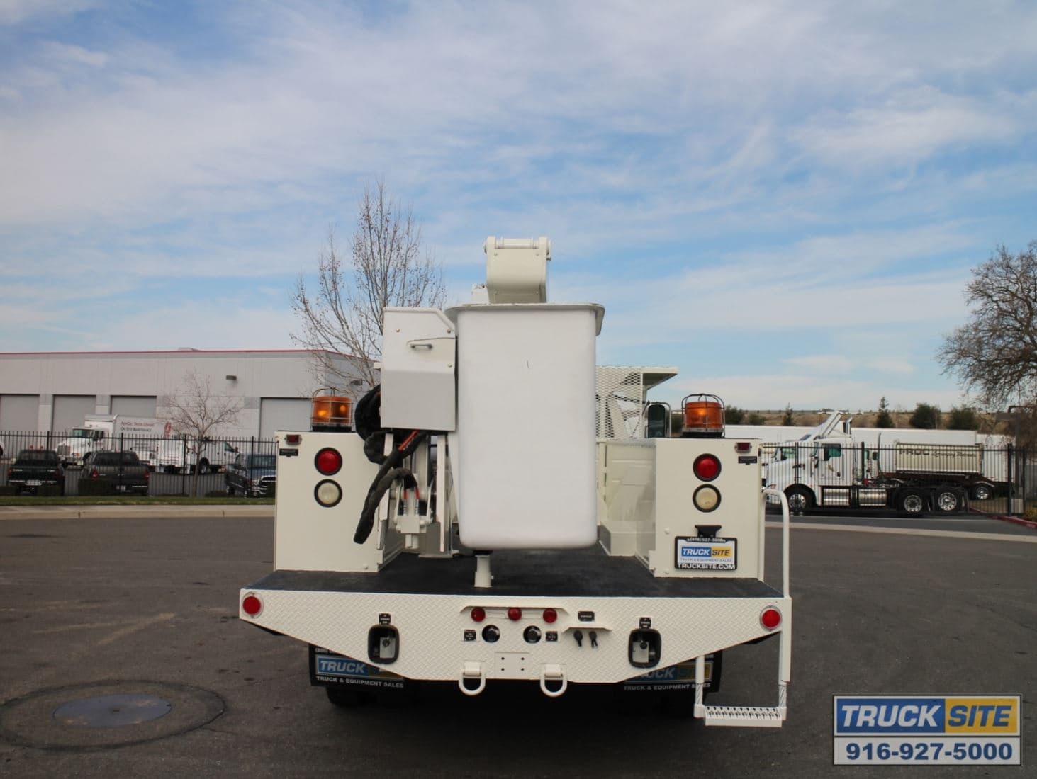 1991 Ford F600 Versalift VST4000I 45' Articulated Bucket Truck