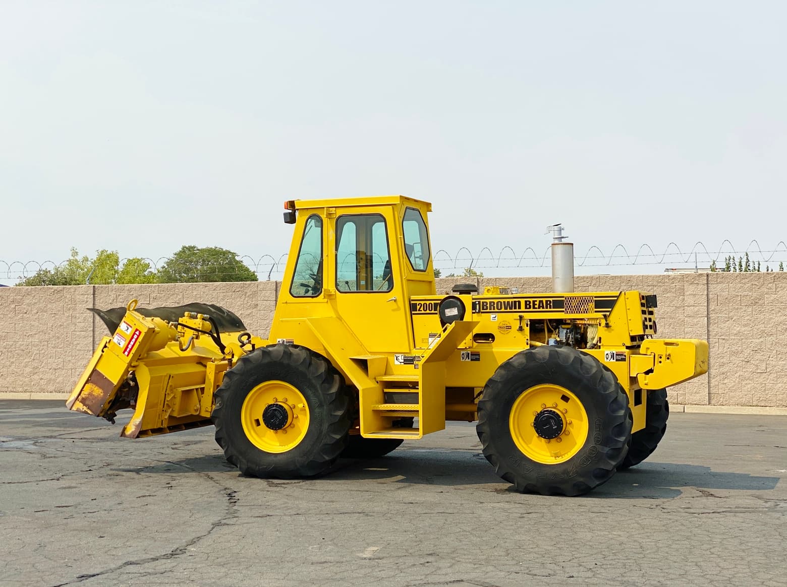 Brown Bear 200 4x4 Composting Sludge Paddle Aerator