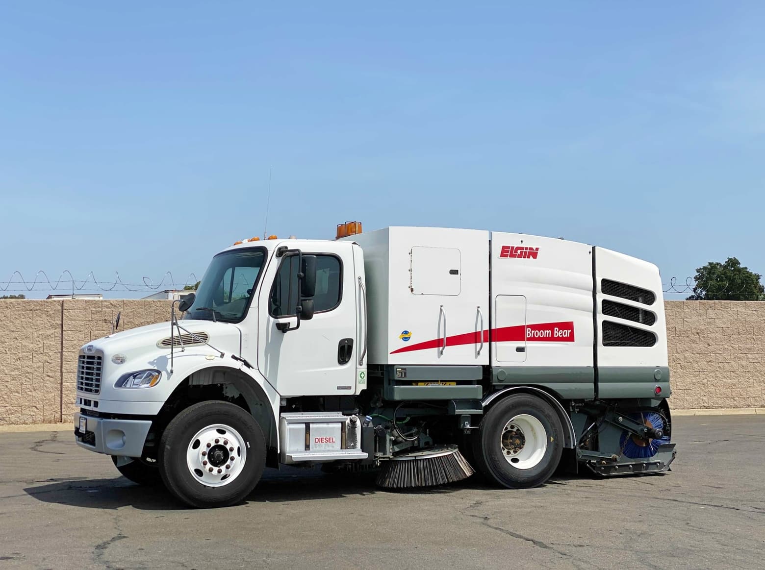 2011 Freightliner M2 Elgin Broom Bear Mechanical Street Sweeper