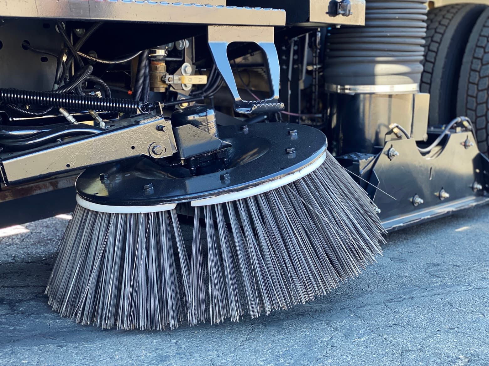 2006 International 4200 Tymco 600 BAH Air Sweeper