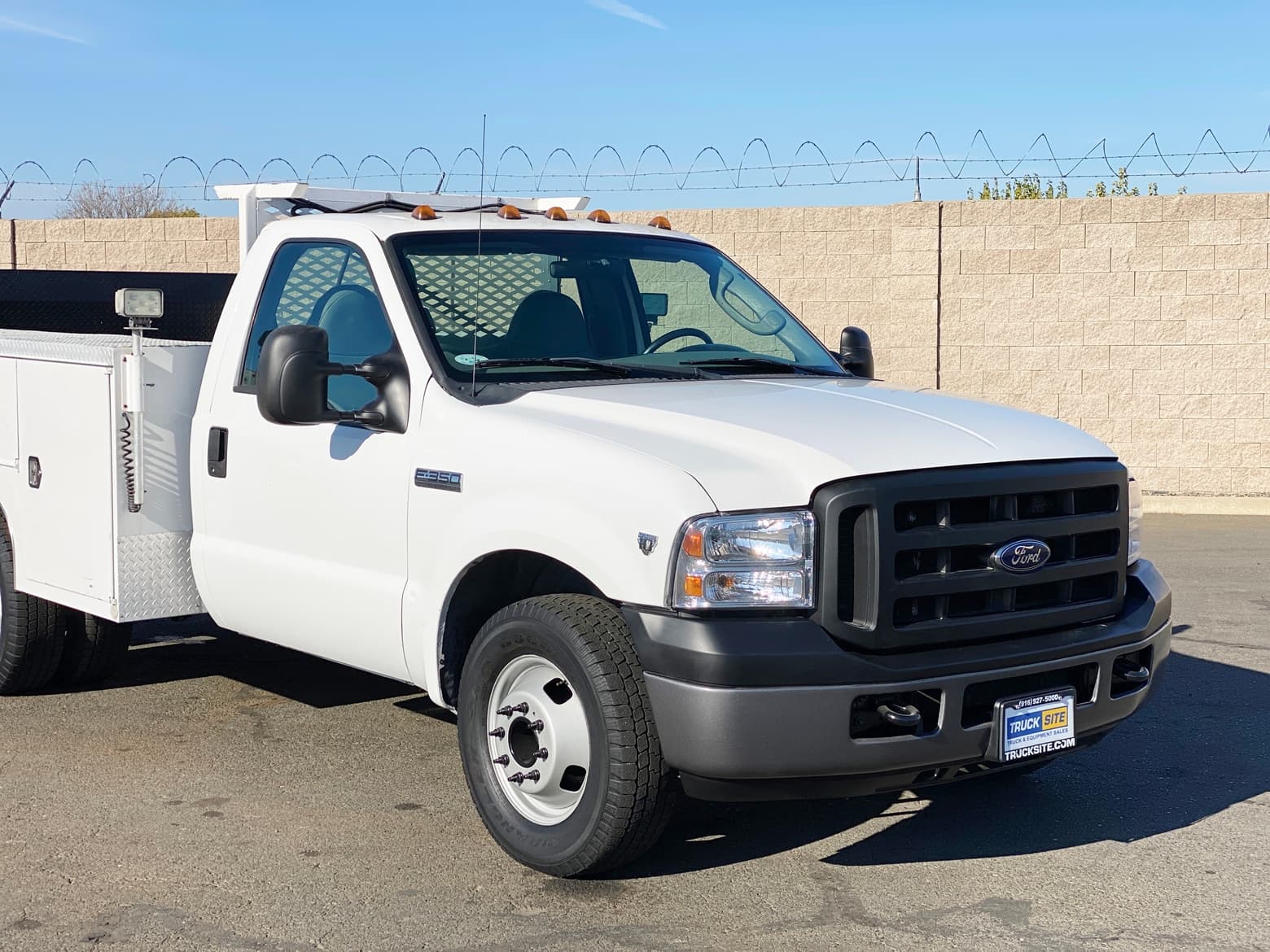 2007 Ford F350 XL SD Mechanics Service Truck w/ Tommy Gate Liftgate