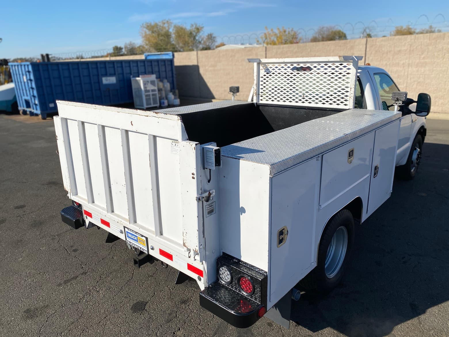 2007 Ford F350 XL SD Mechanics Service Truck w/ Tommy Gate Liftgate