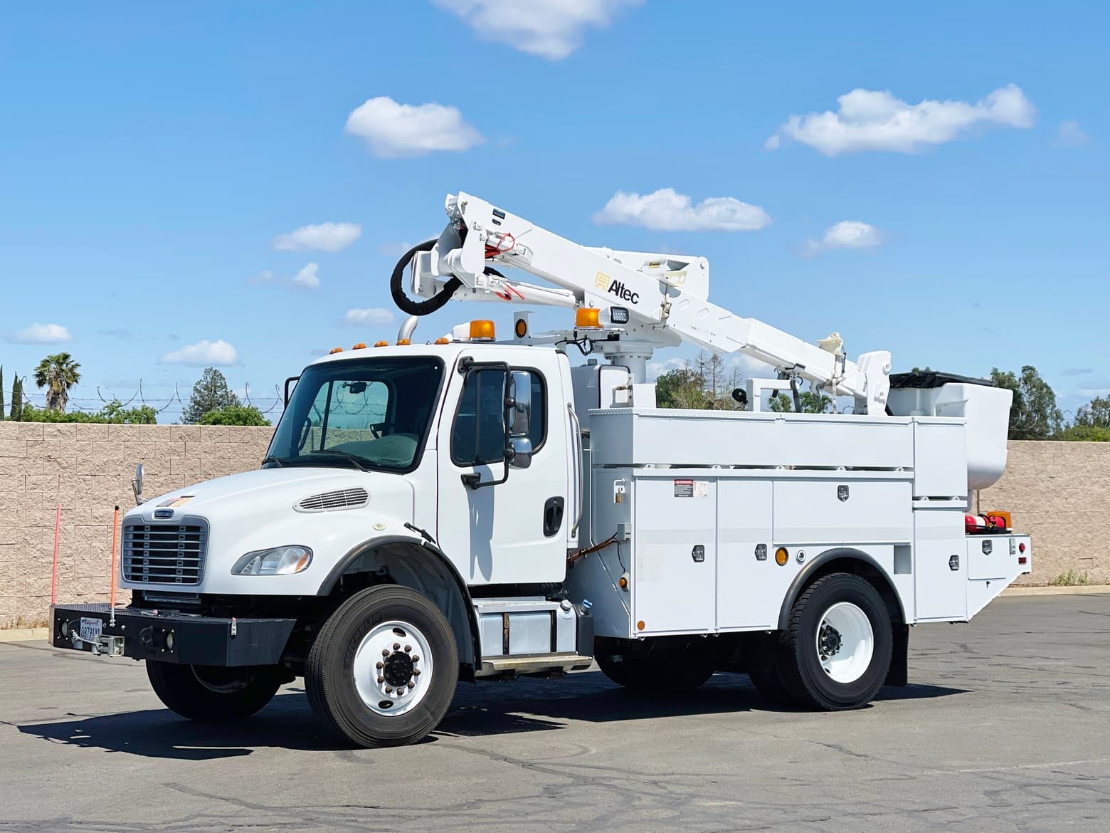 2016 Freightliner M2 106 4x4 Altec AT37G Articulated Bucket Truck