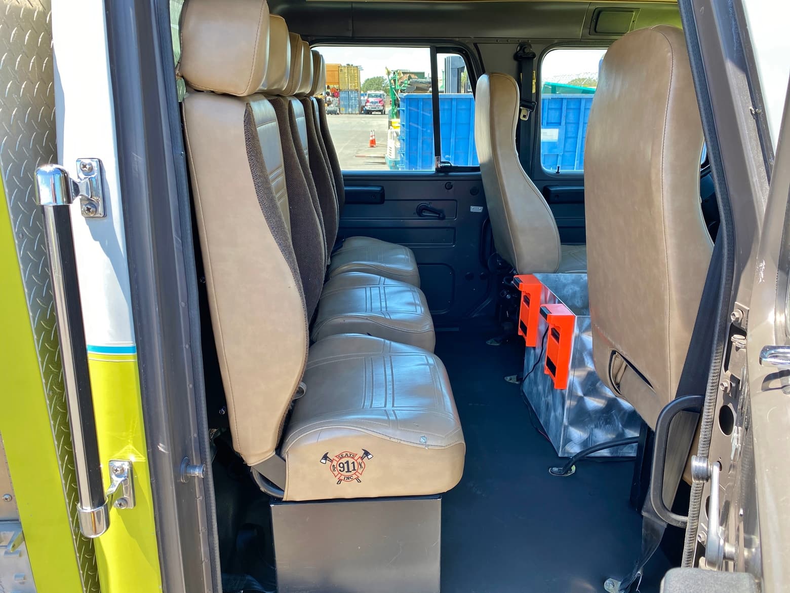 1995 International 4800 4x4 750/1250/15 Type 4 Fire Pumper Truck