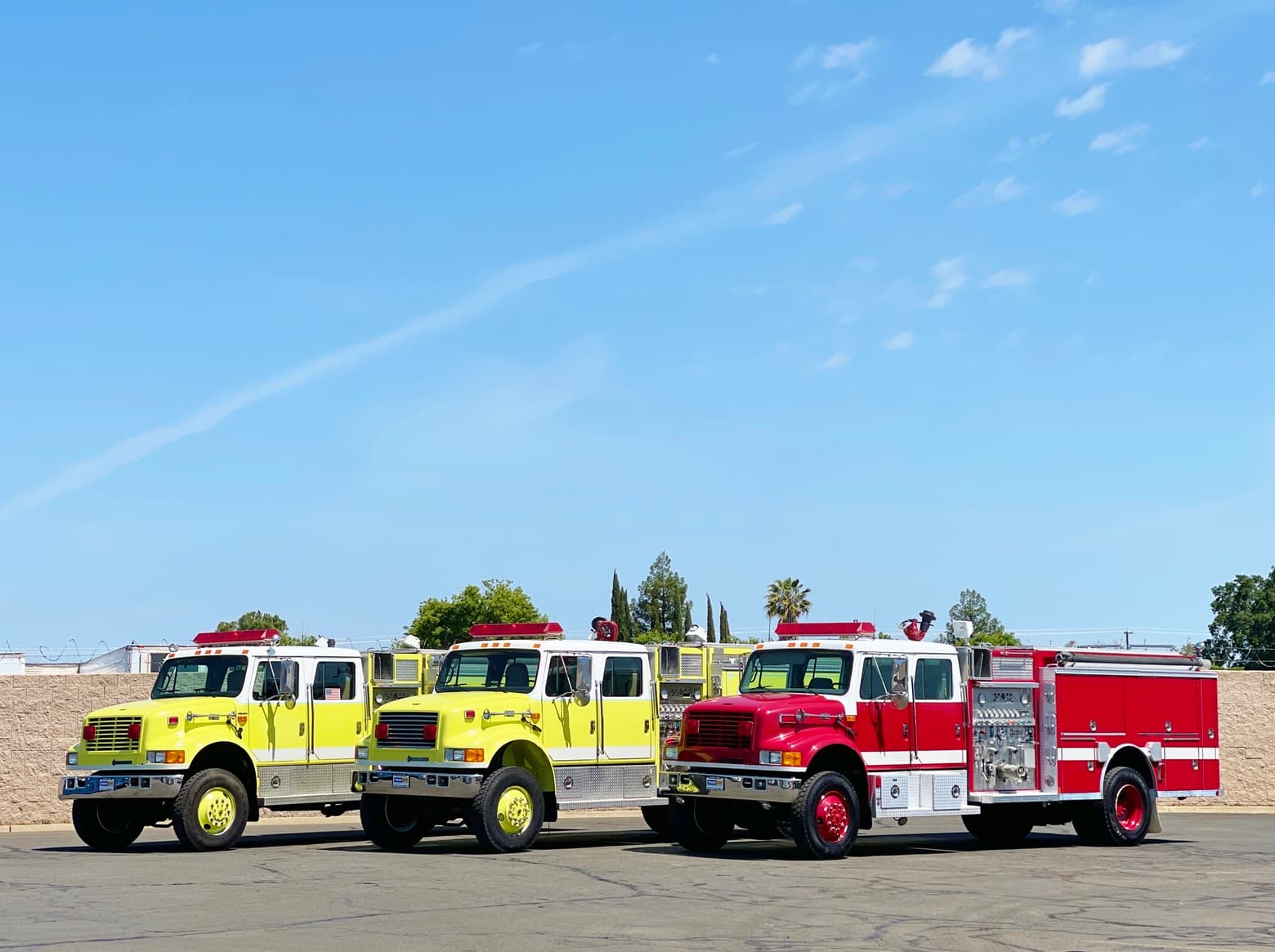 1995 International 4800 4x4 750/1250/15 Type 4 Fire Pumper Truck