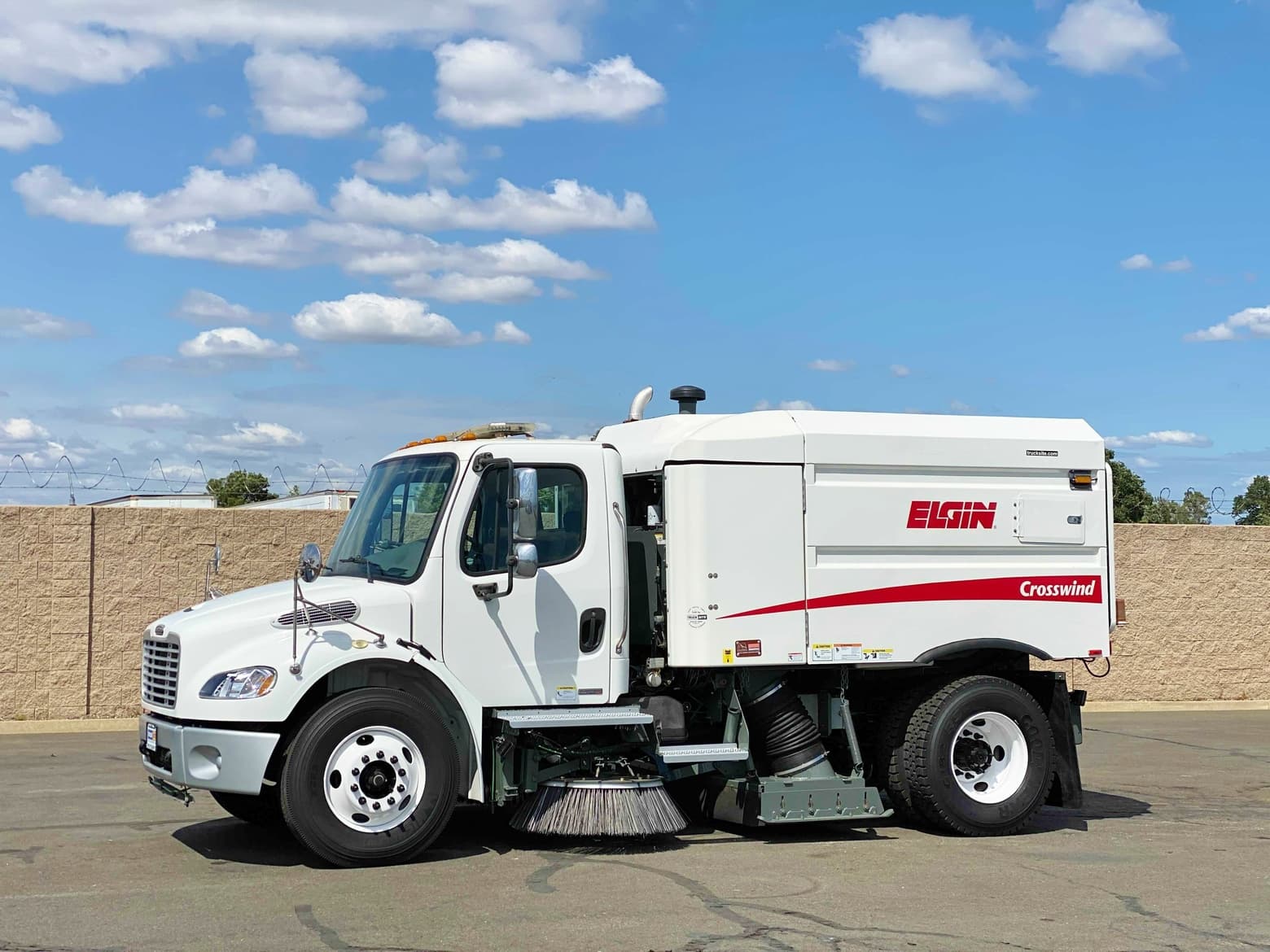 2006 Freightliner M2 Elgin Crosswind J Air Street Sweeper