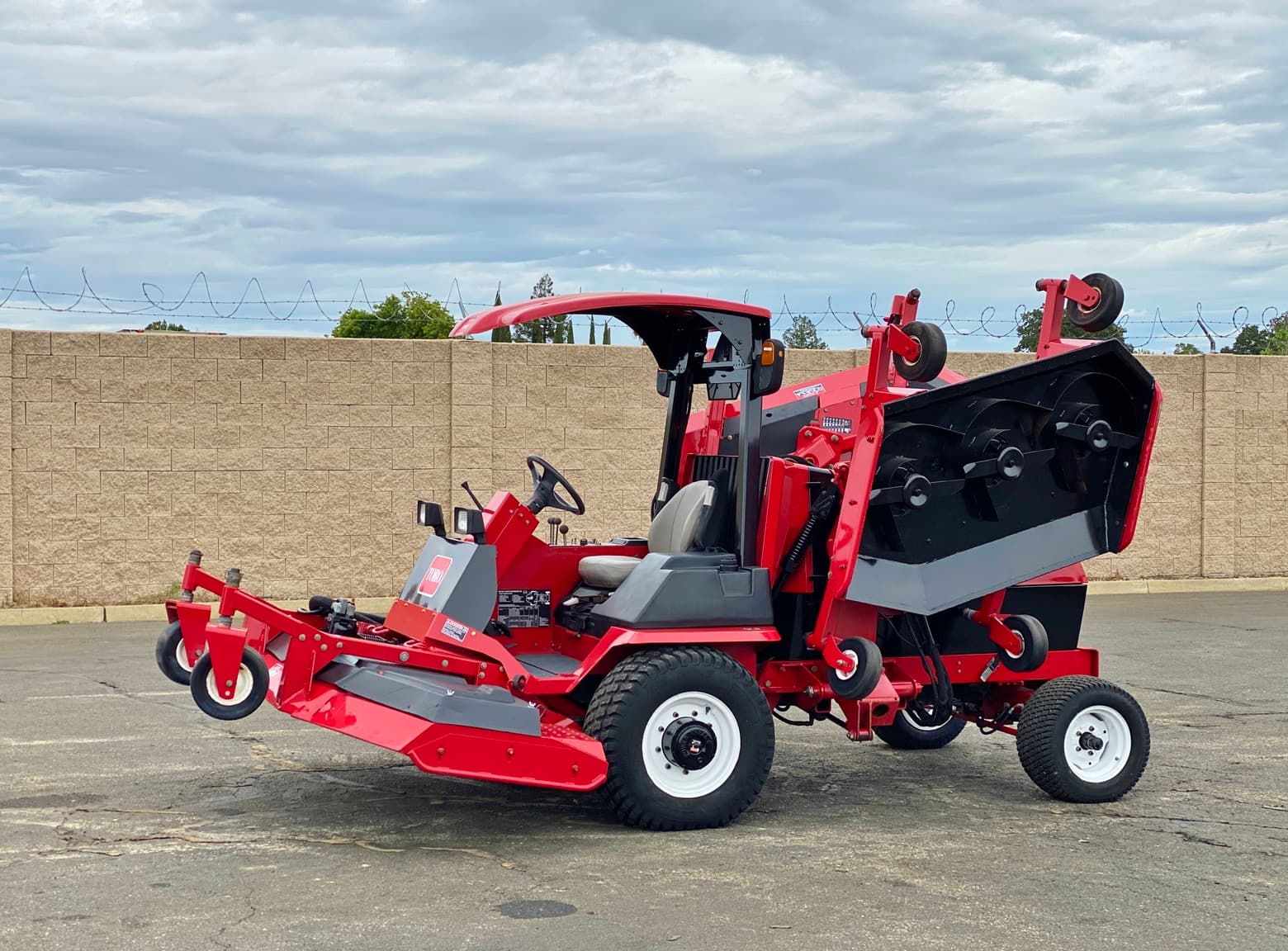 Toro Groundsmaster 580D Diesel Riding Mower