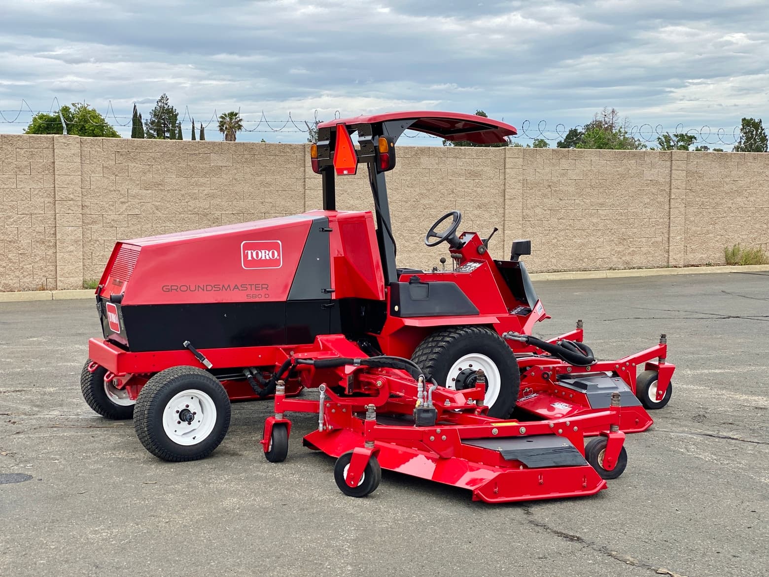 Toro Groundsmaster 580D Diesel Riding Mower