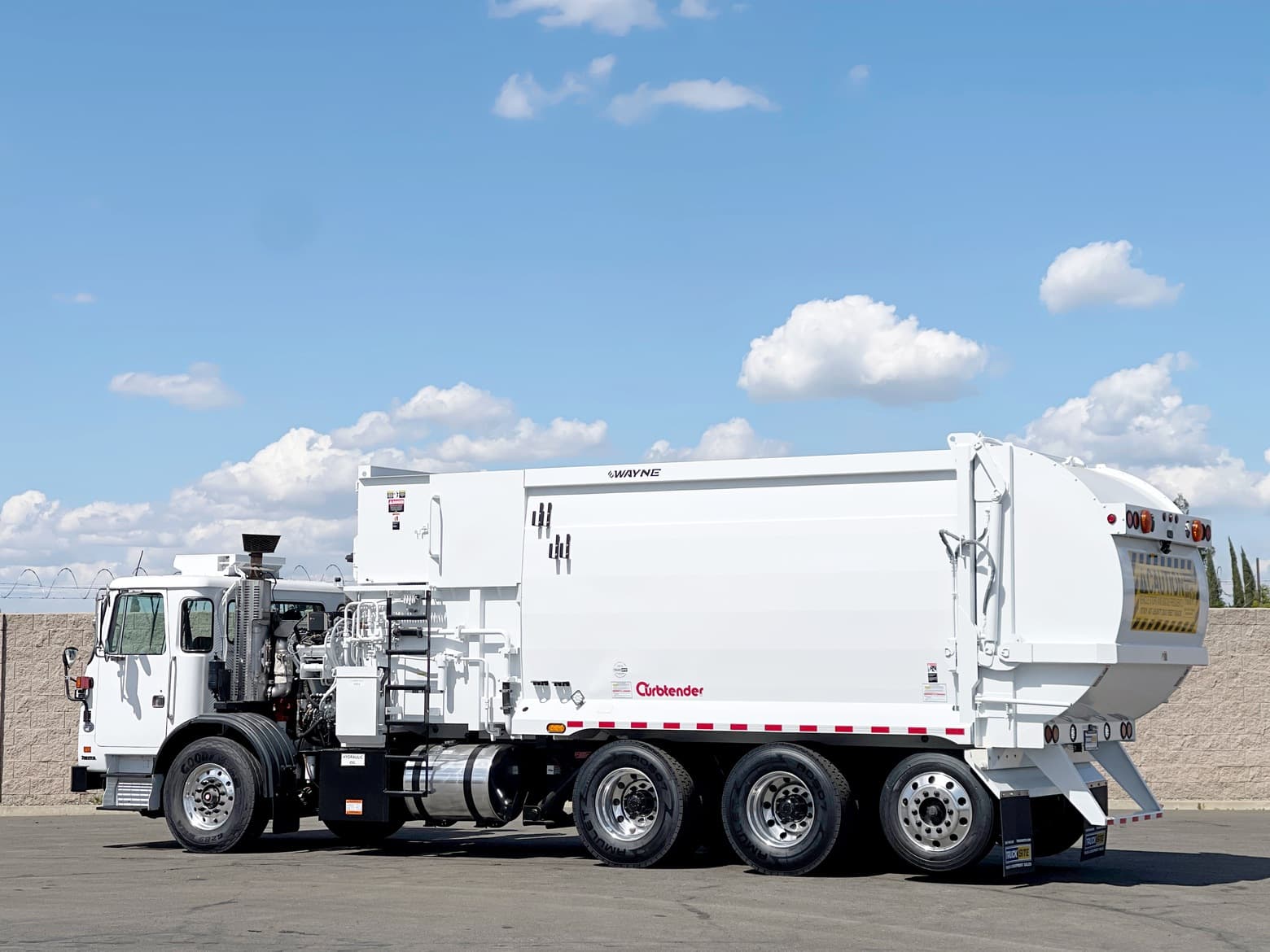 2011 Autocar Xpeditor Wayne Curbtender 31 Yard ASL Garbage Truck