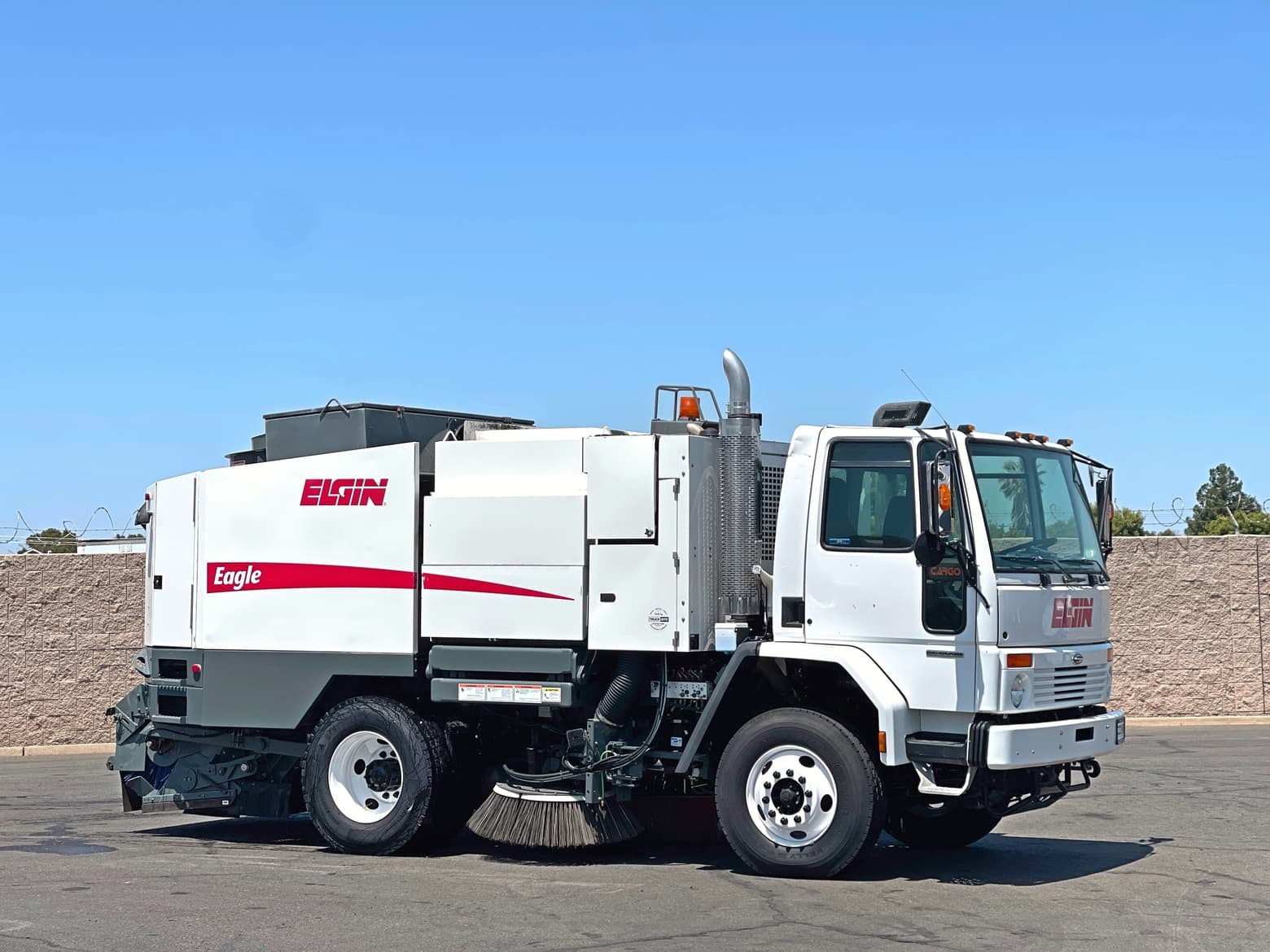 2005 Sterling Elgin Eagle Mechanical Broom Sweeper