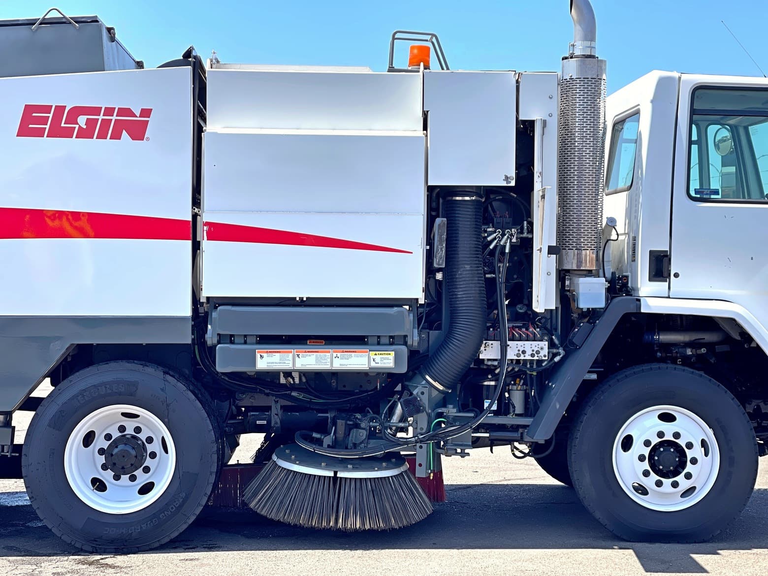 2005 Sterling Elgin Eagle Mechanical Broom Sweeper