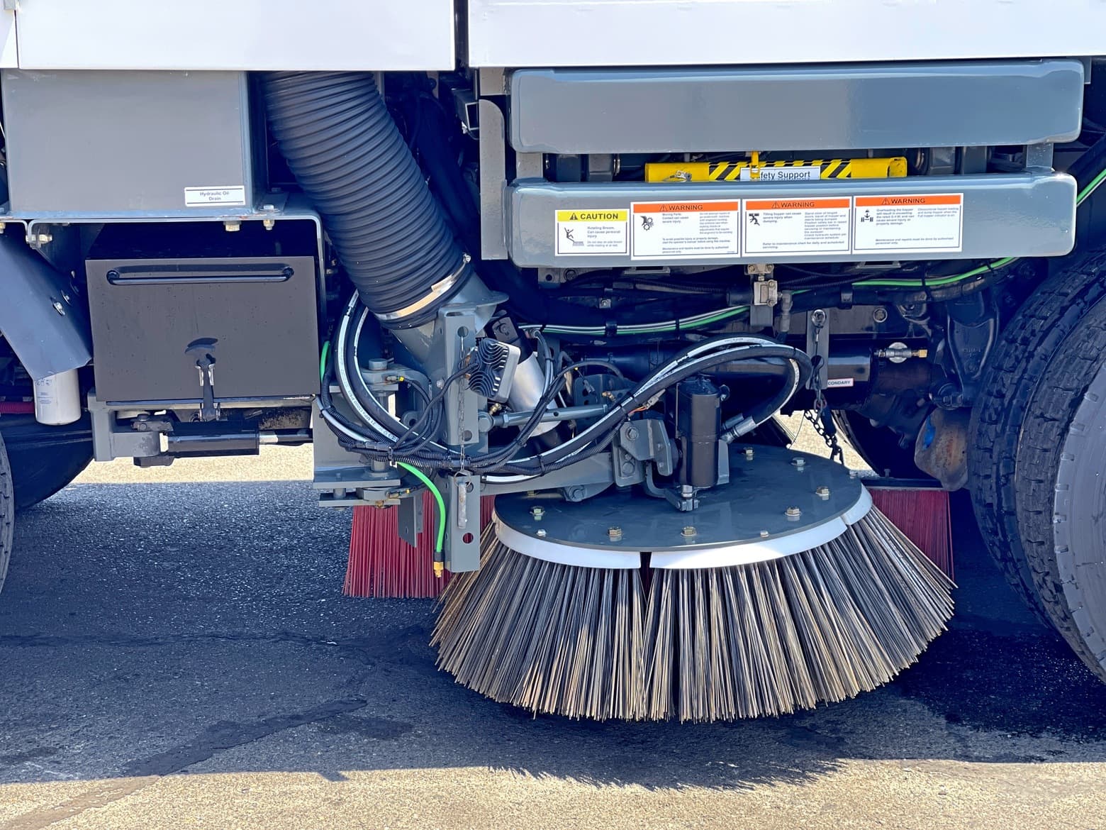 2005 Sterling Elgin Eagle Mechanical Broom Sweeper