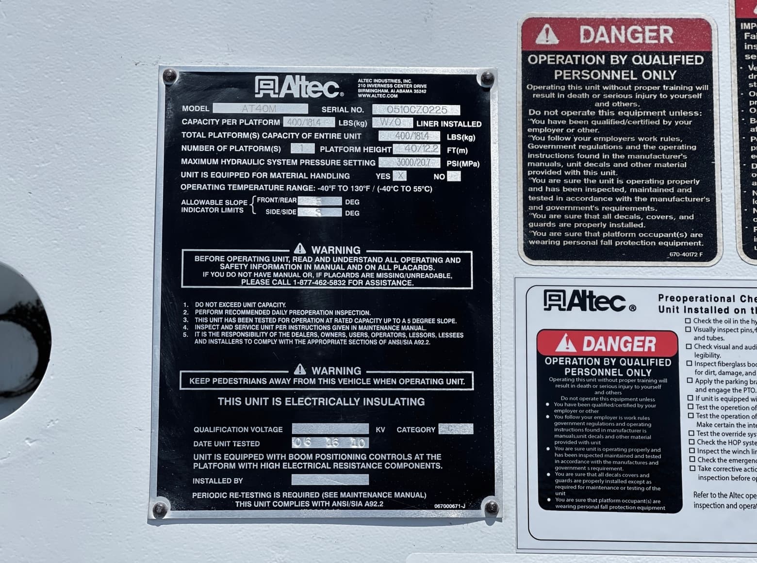 2017 Ford F550 XL 4x4 Altec AT40M Articulating Bucket Truck