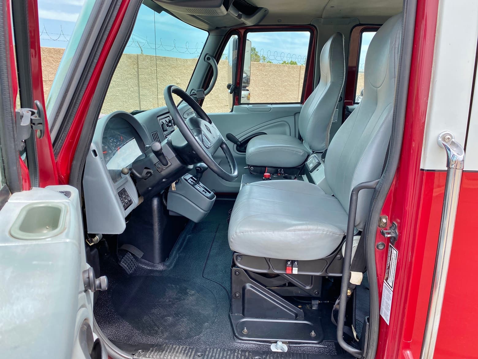 2004 International 7400 West-Mark 527/508/15 Type 3 Fire Pumper