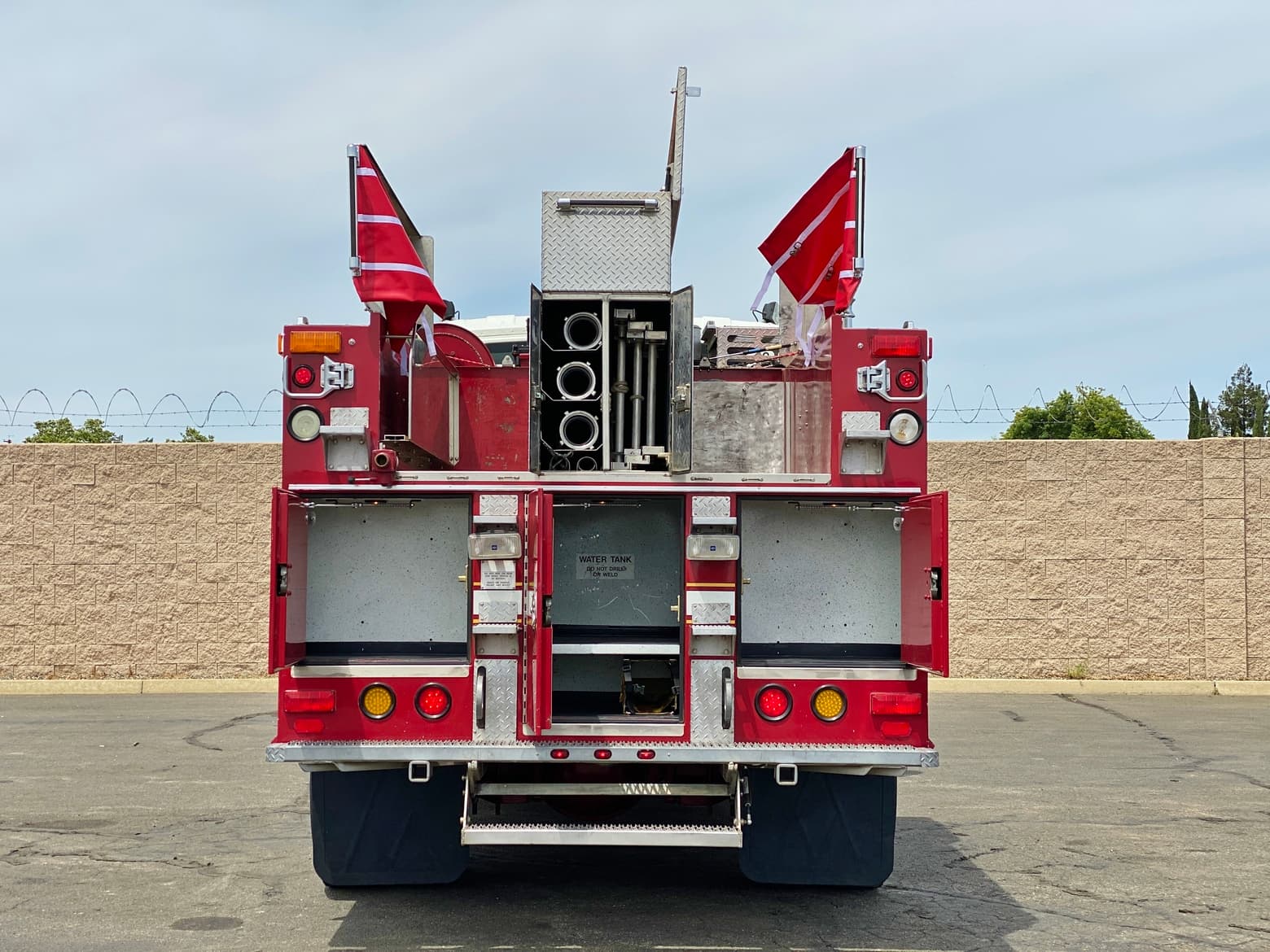 2004 International 7400 West-Mark 527/508/15 Type 3 Fire Pumper