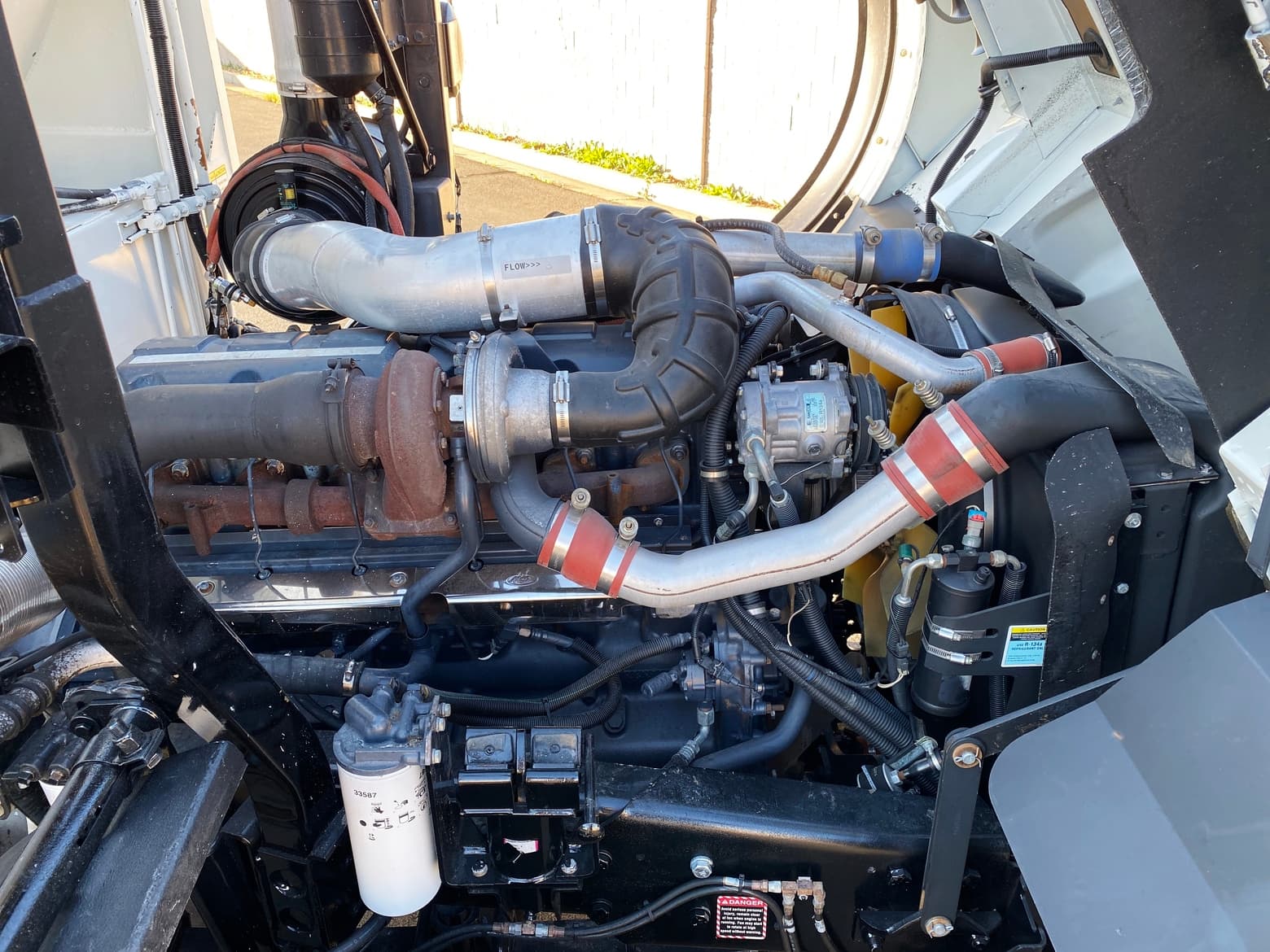 2005 Mack MR688S Heil Formula 4000 Rear Load Packer Garbage Truck