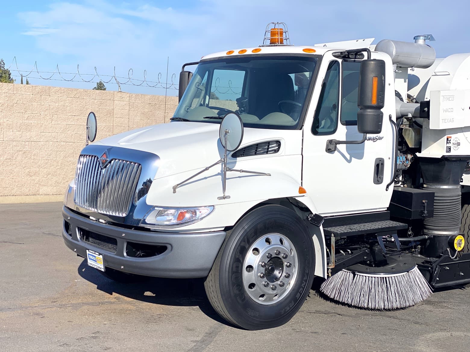 2012 International 4300 Tymco 600 Air Street Sweeper