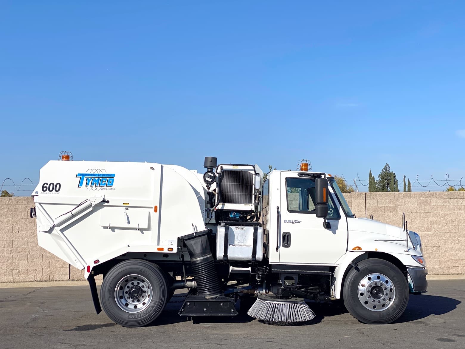 2012 International 4300 Tymco 600 Air Street Sweeper