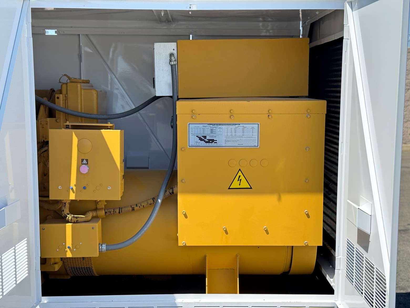 Caterpillar SR4 300kW Diesel Generator