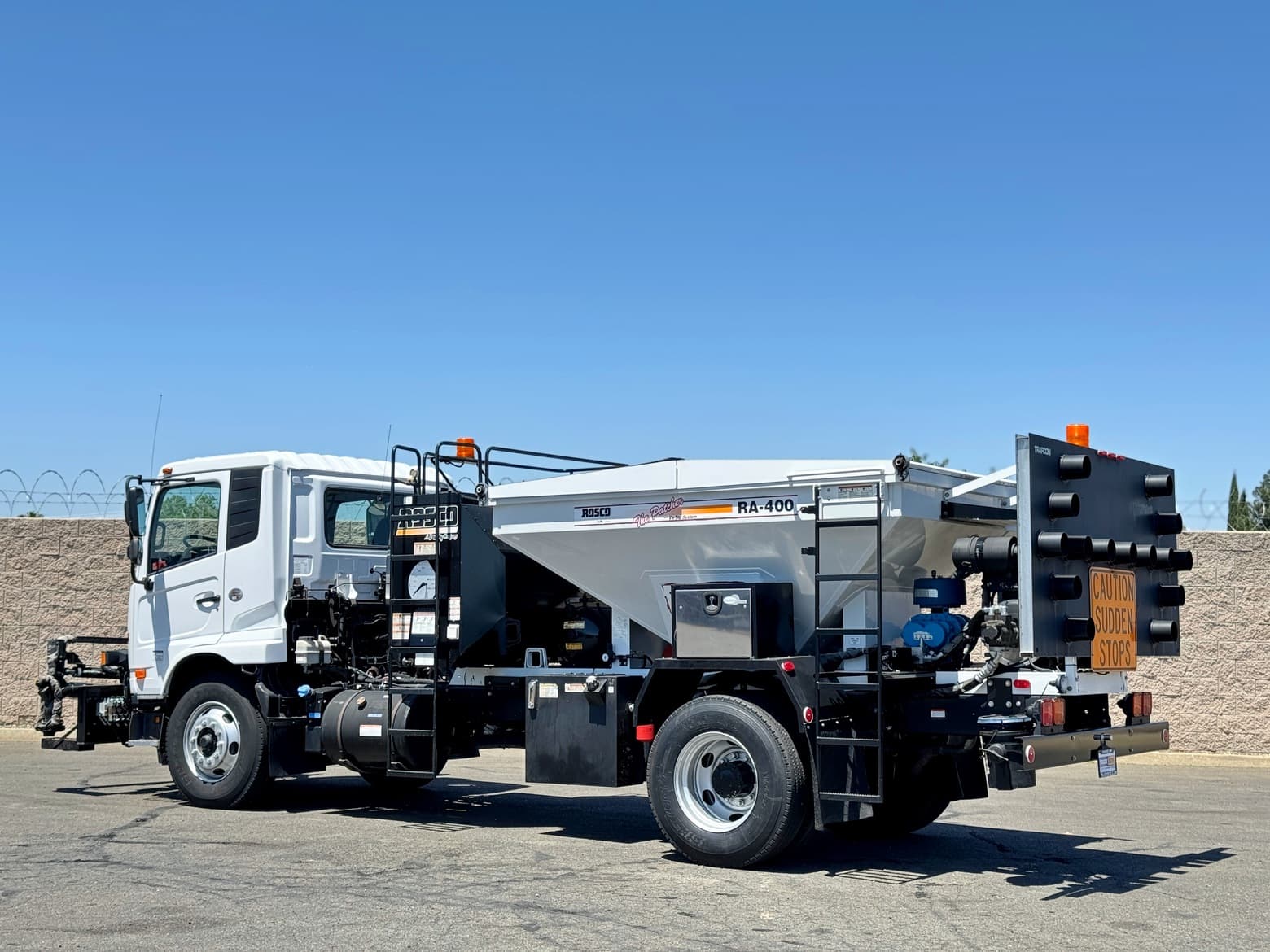 2012 Nissan UD Rosco RA 400 Patcher Truck