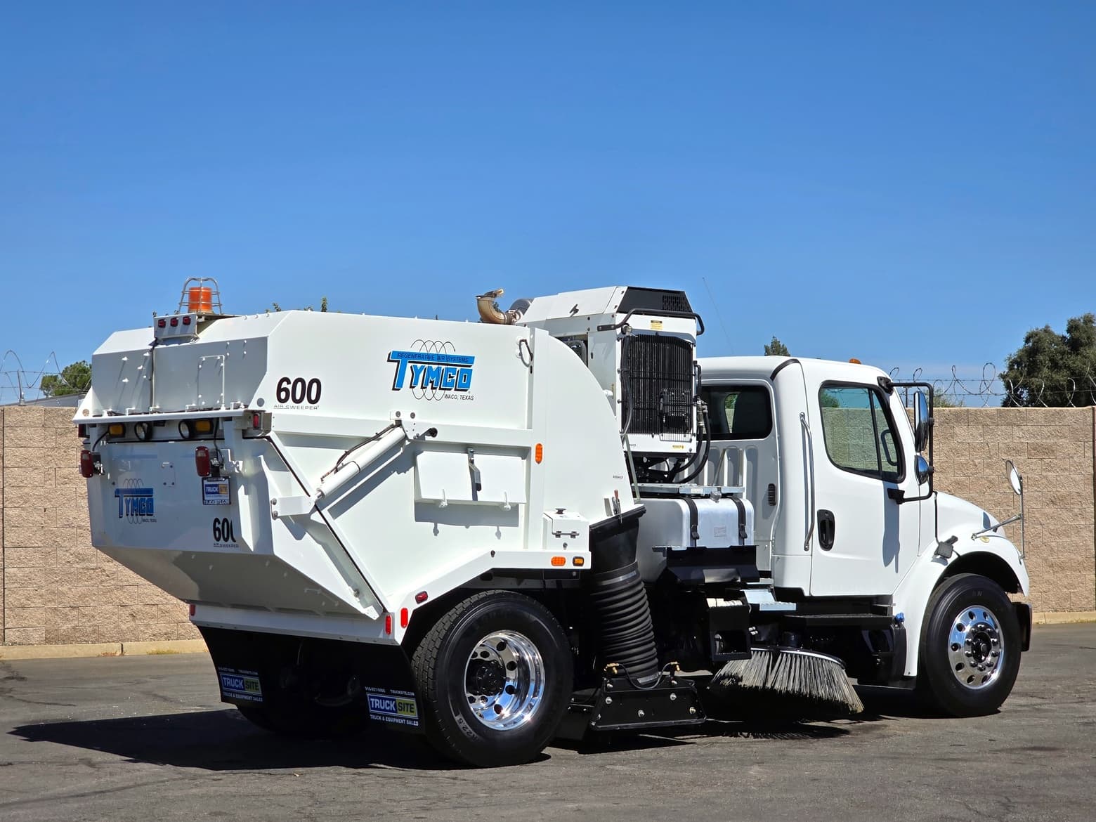 2019 Freightliner M2 Tymco 600 Regenerative Air Street Sweeper