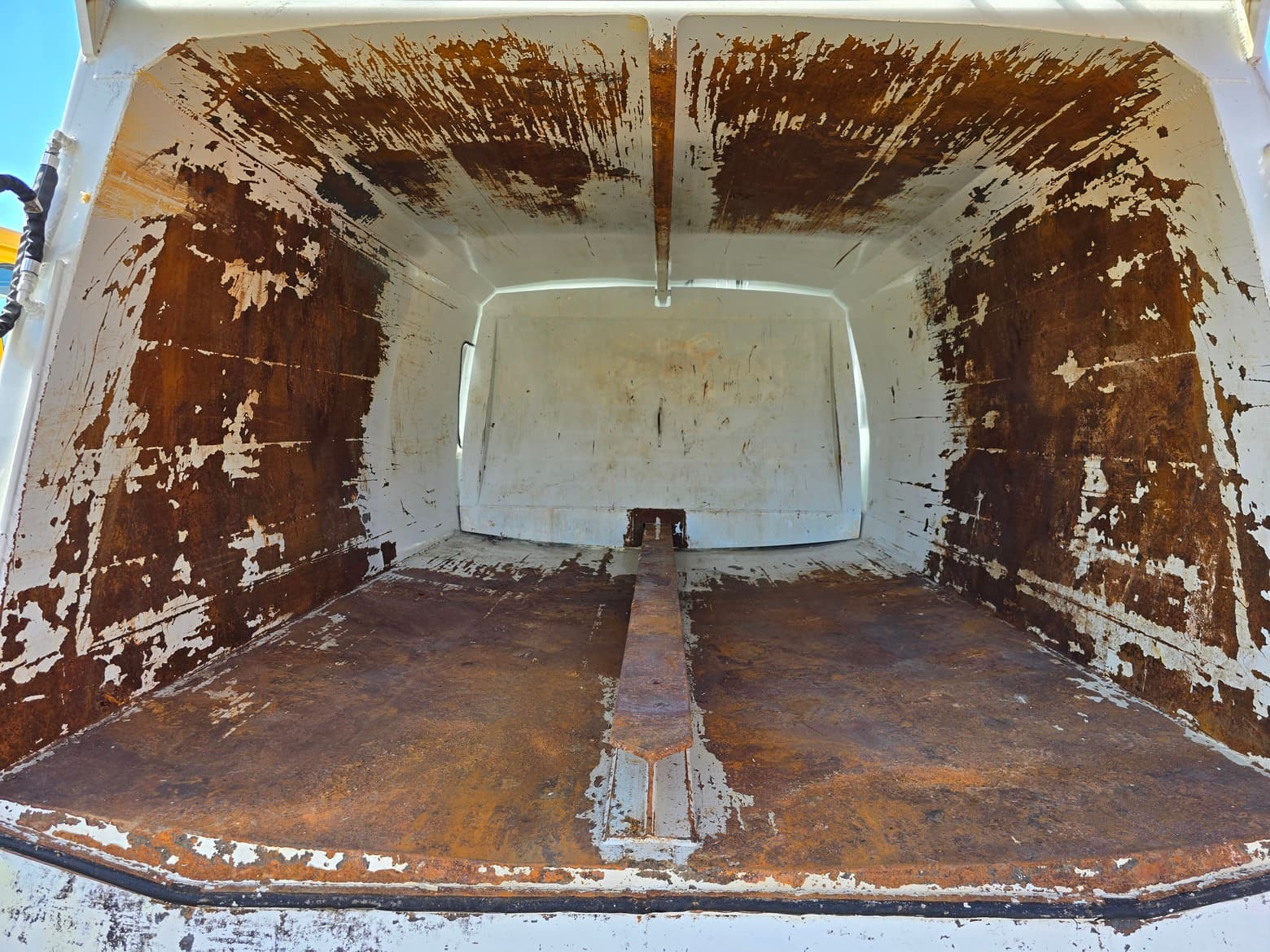 2023 Isuzu FTR Curbtender Quantum 10 YD Rear Load Garbage Truck