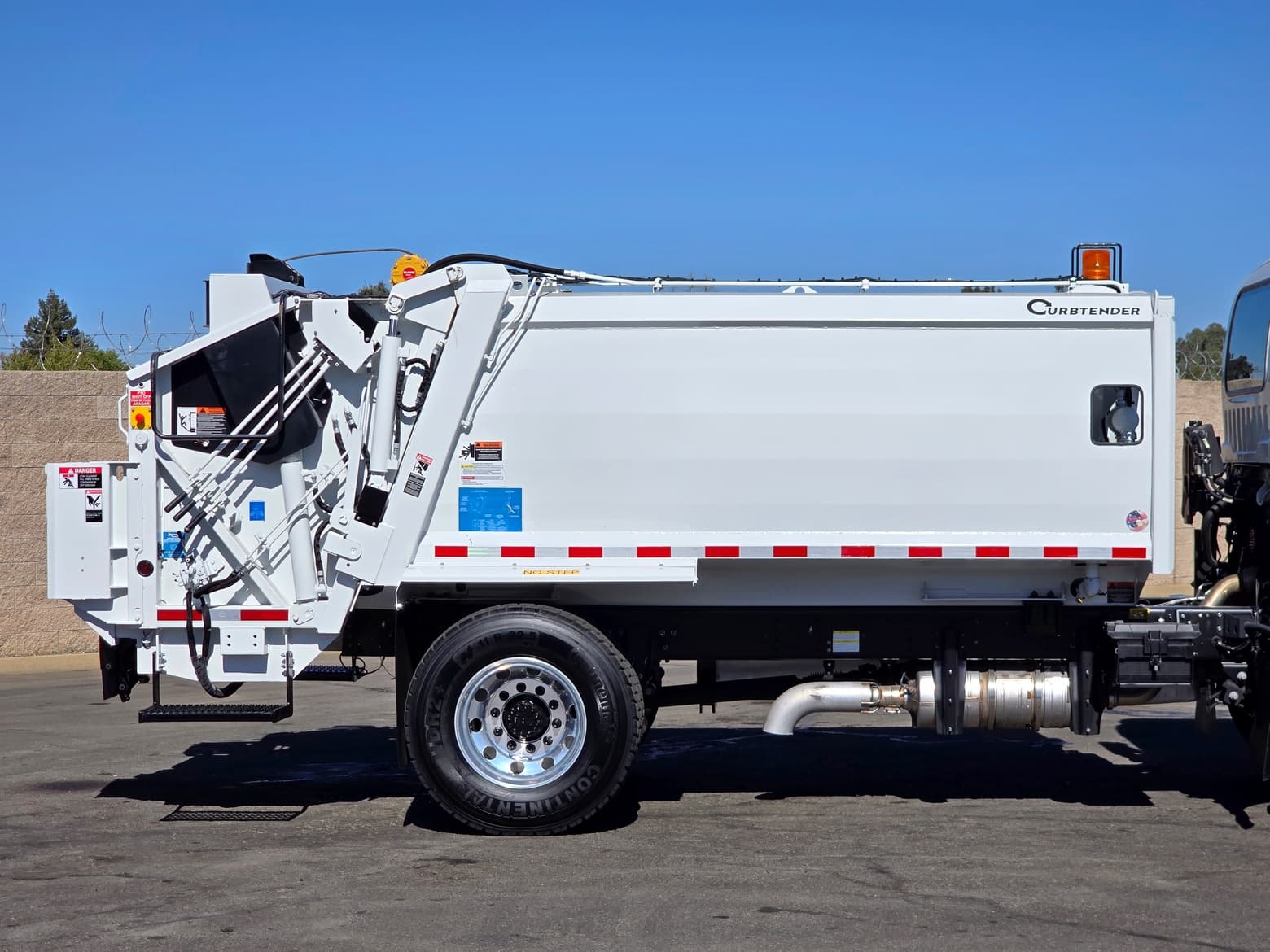 2023 Isuzu FTR Curbtender Quantum 10 YD Rear Load Garbage Truck