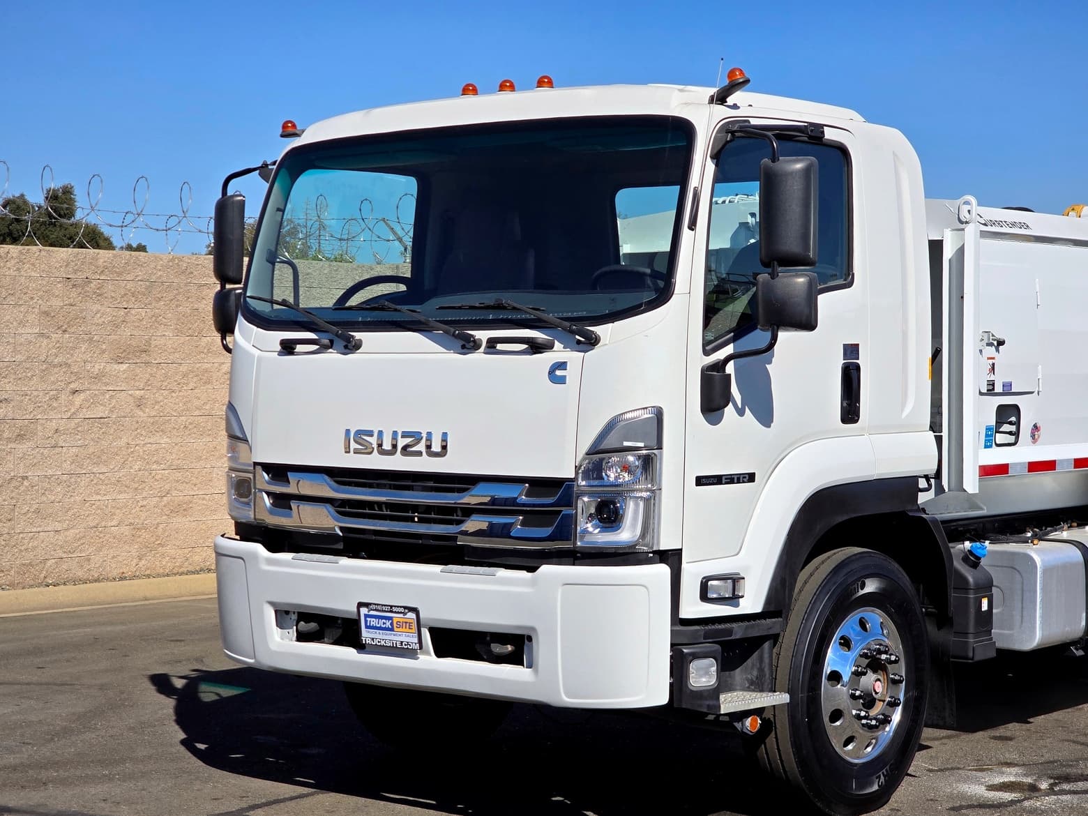 2023 Isuzu FTR Curbtender Quantum 10 YD Rear Load Garbage Truck
