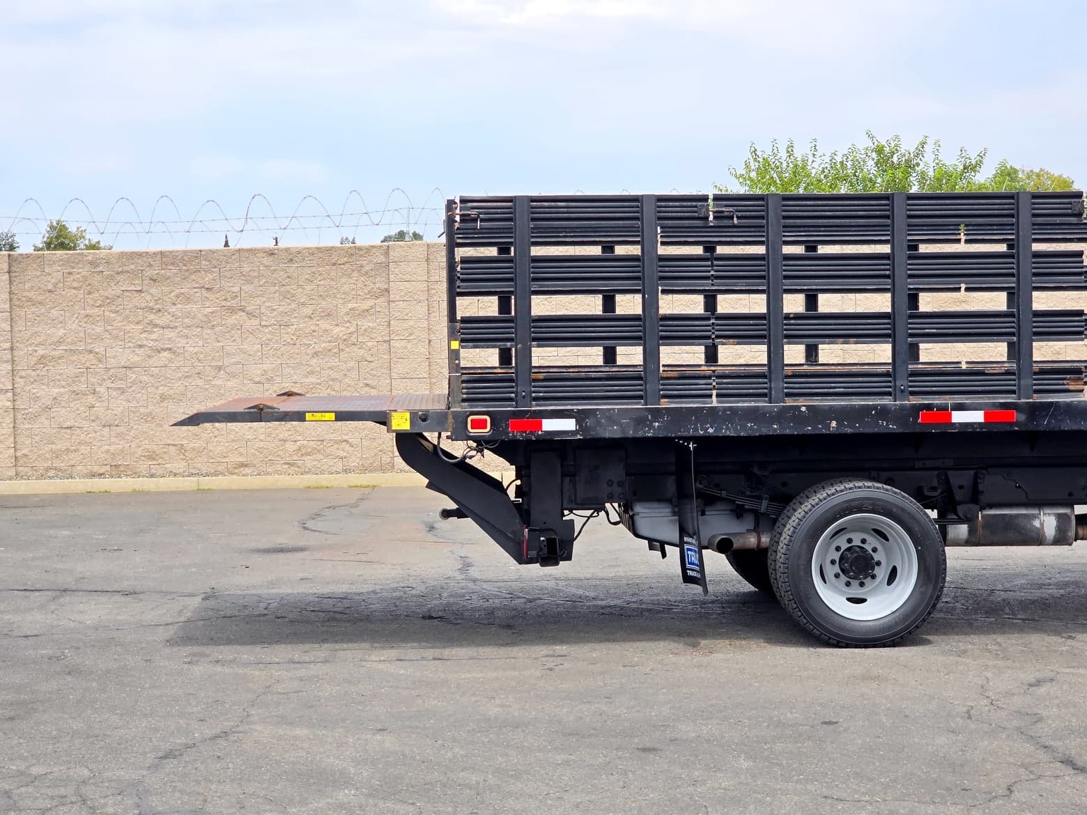 Thieman M25 Stowaway Liftgate For Sale