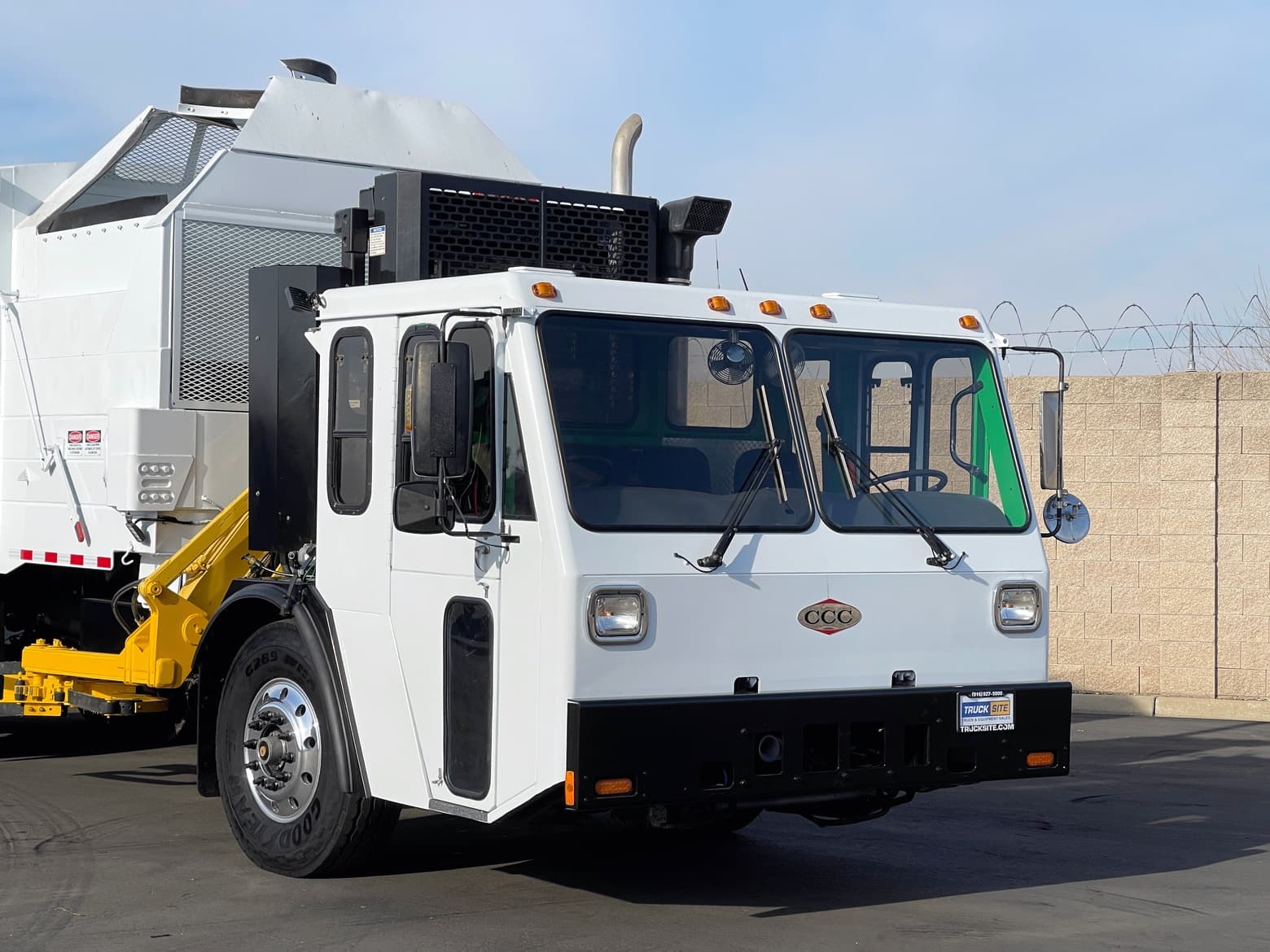 2013 CCC Heil MultiPack 33 YD Side Loader & Rear Loader
