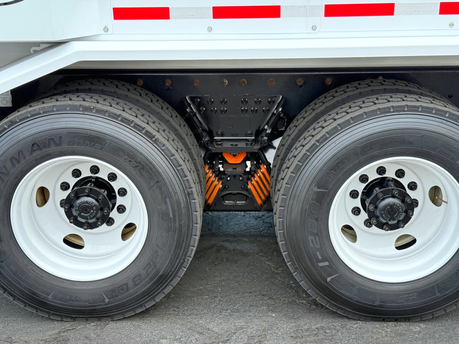 2011 American LaFrance Labrie Automizer 60/40 Split Garbage Truck
