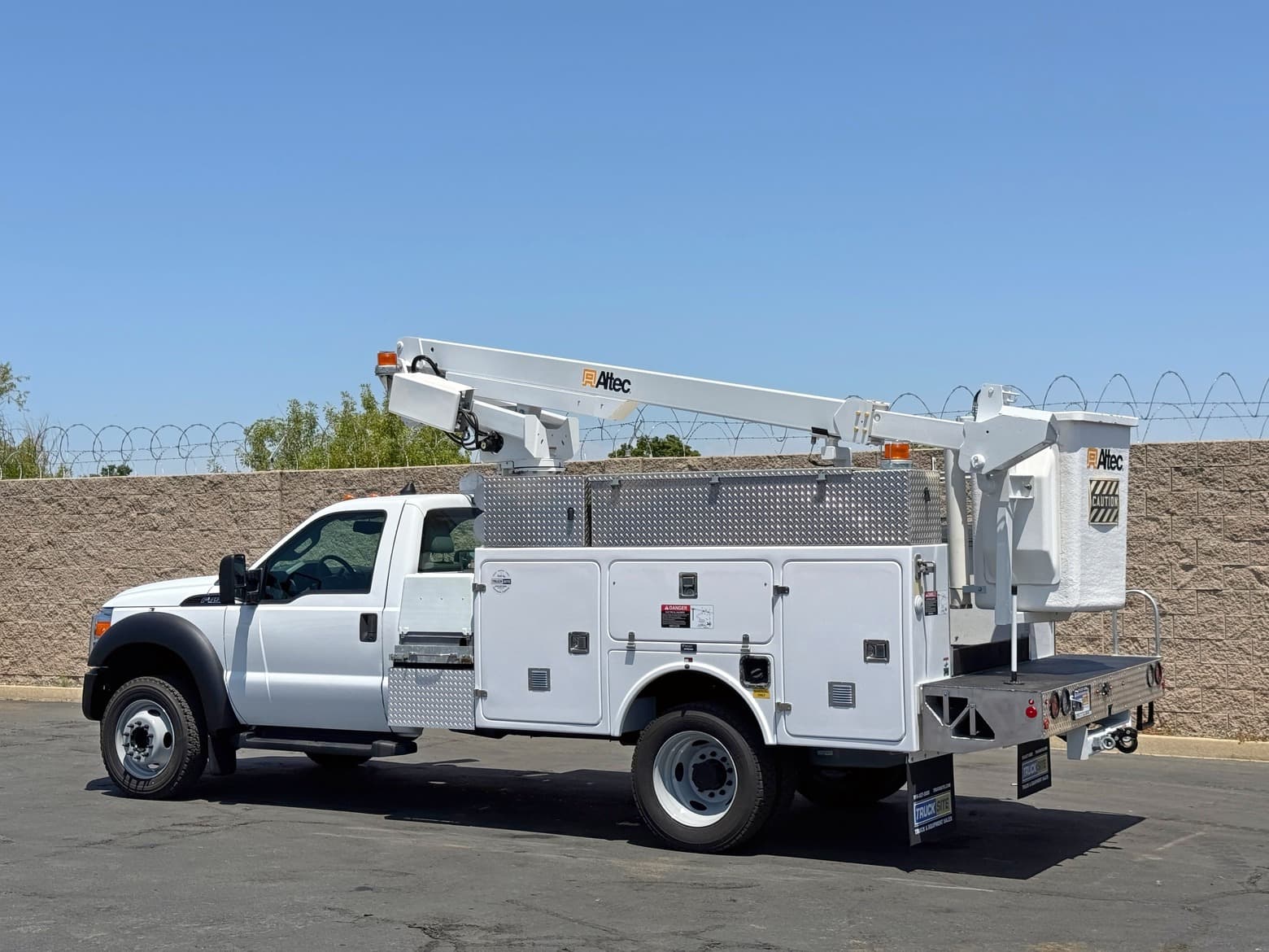 2012 Ford F450 Altec AT200A Articulating Bucket Truck