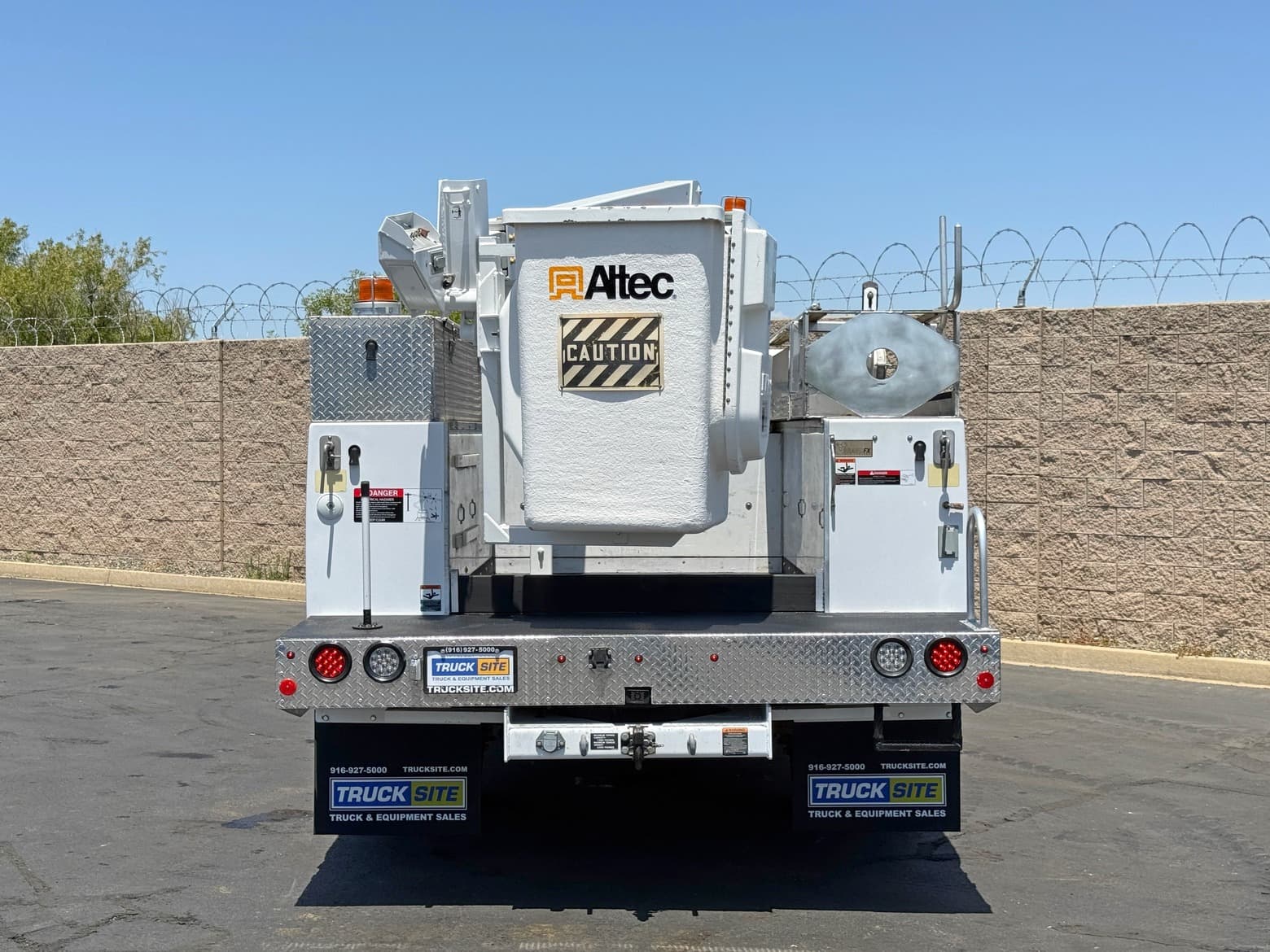 2012 Ford F450 Altec AT200A Articulating Bucket Truck