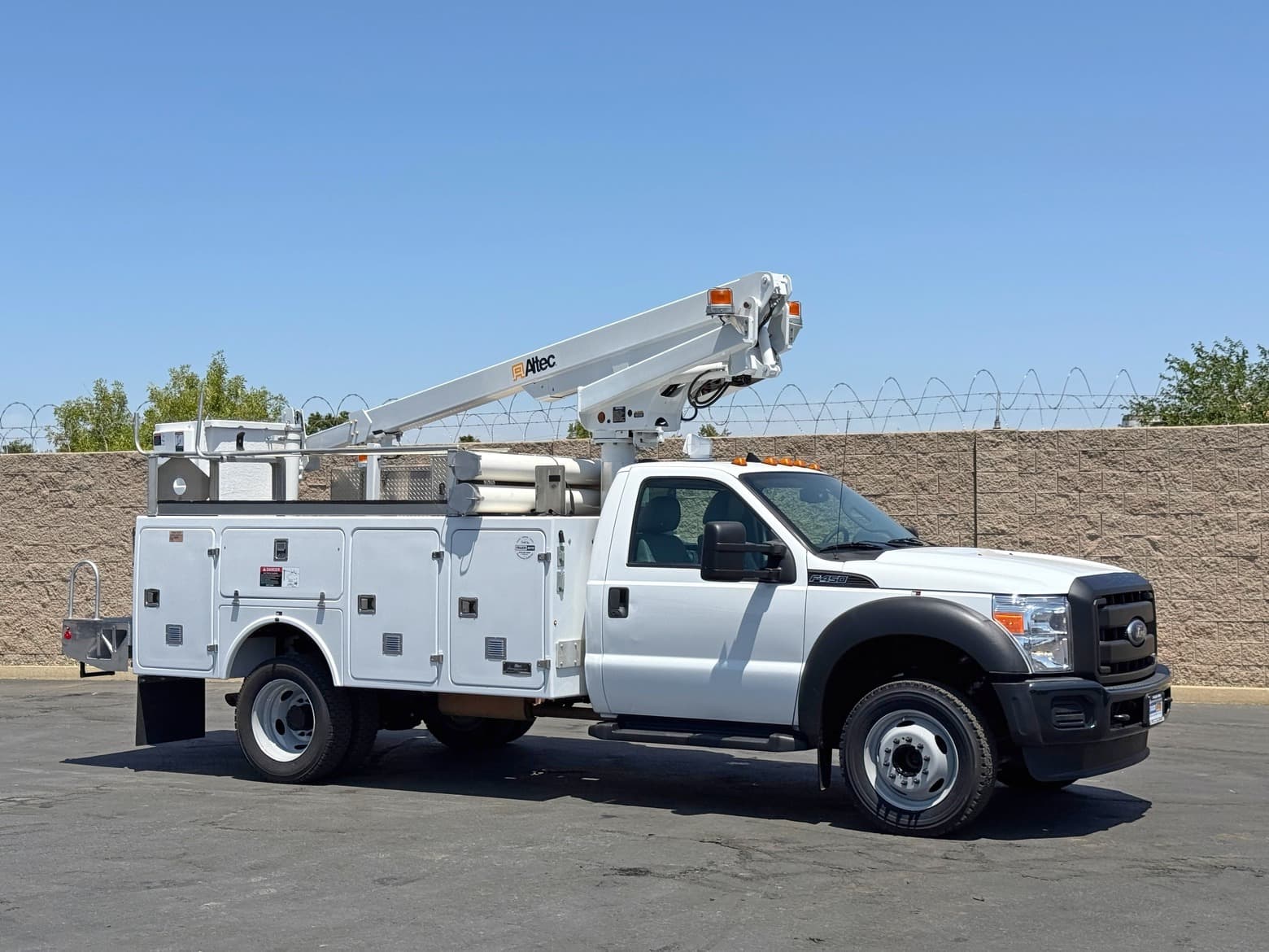 2012 Ford F450 Altec AT200A Articulating Bucket Truck