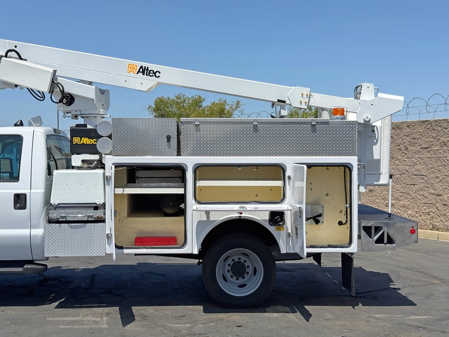 2012 Ford F450 Altec AT200A Articulating Bucket Truck