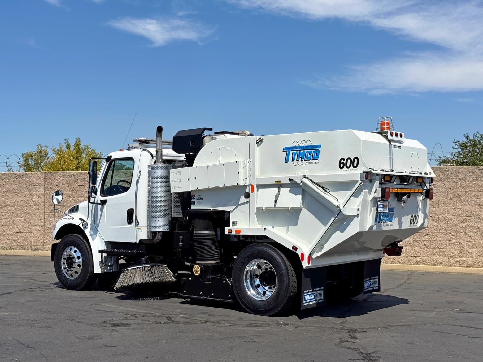 2016 Freightliner M2 106 Tymco 600 Air Street Sweeper