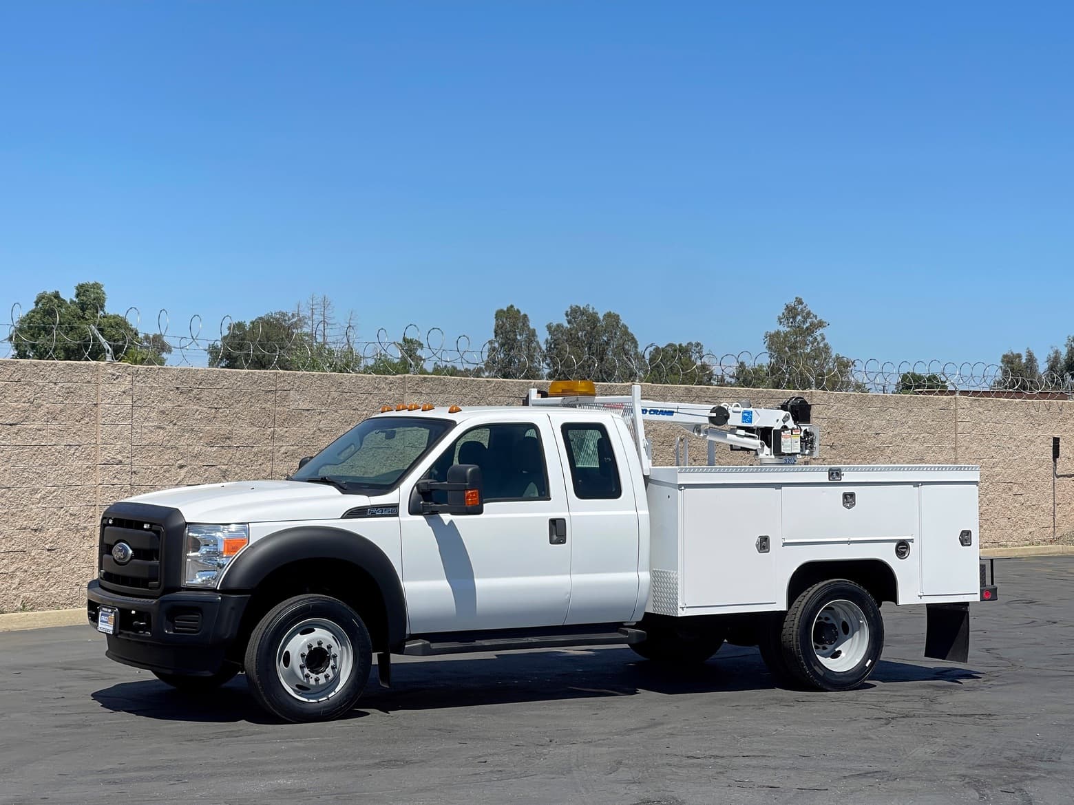 2011 Ford F450 Extended Cab Service Truck with Crane