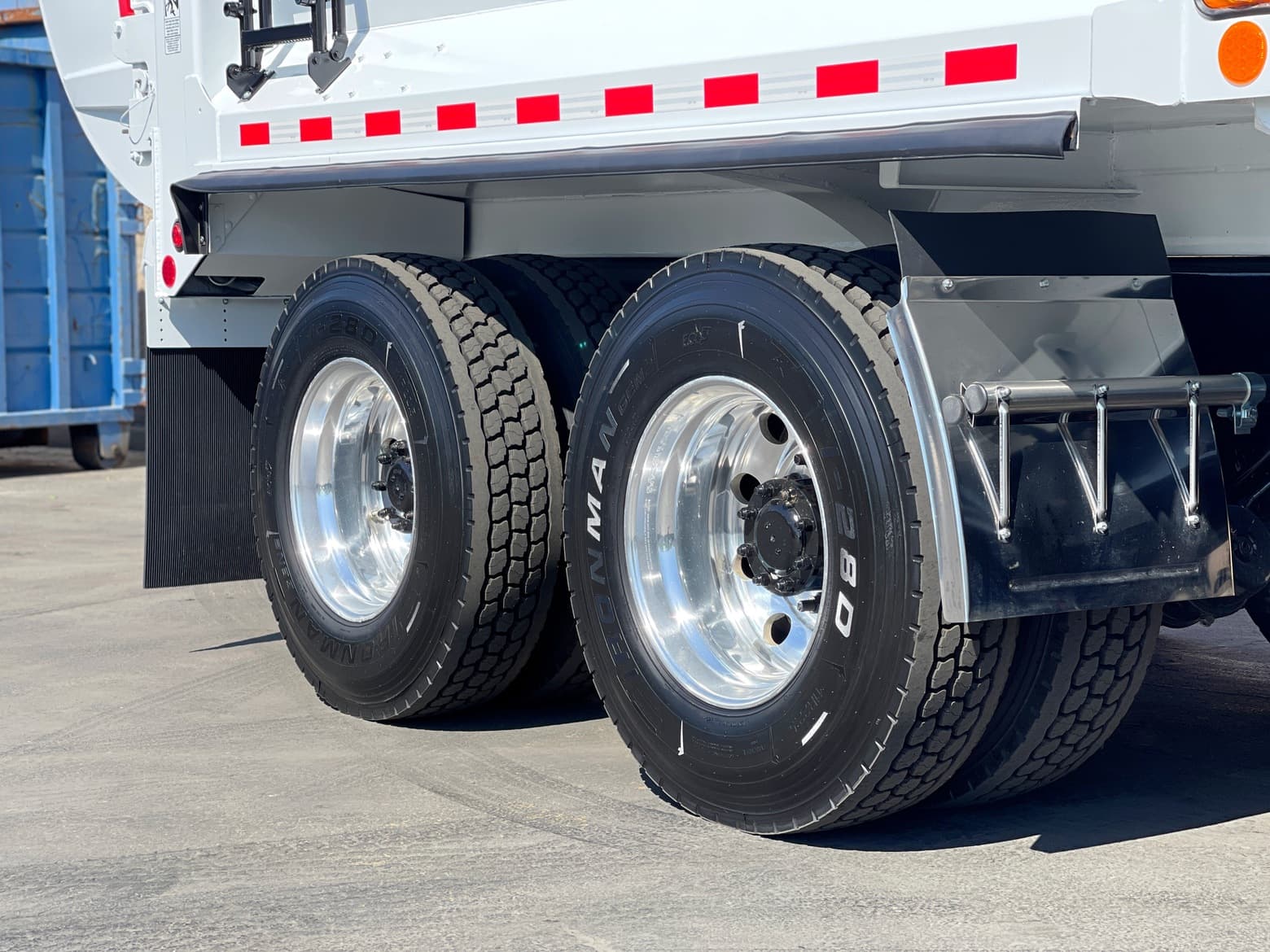 2016 Peterbilt 320 Labrie 40 Yard Front Load Garbage Truck