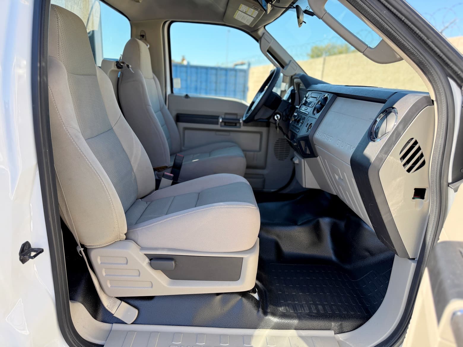 2008 Ford F550 New Way 8 Yard Rear Loader
